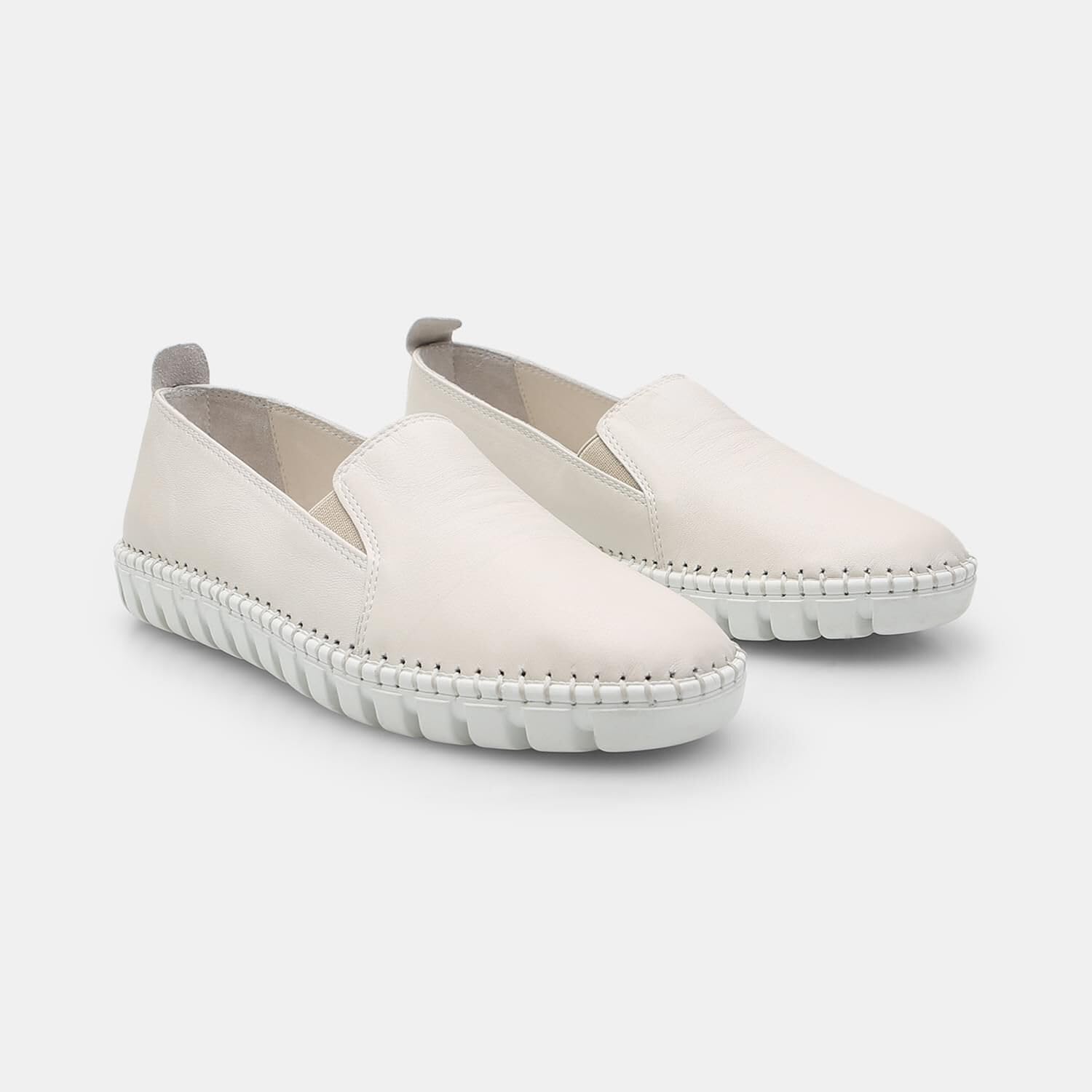 Bata Mocassins femme cuir 36 EU classiques
