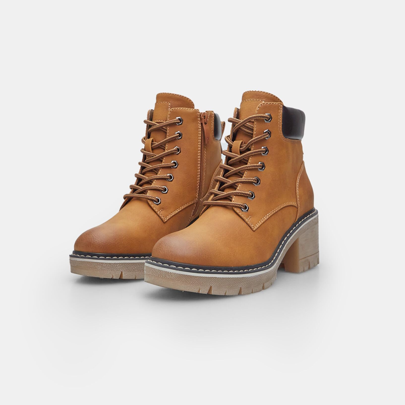 Bata Chaussures à lacets femme montante talon moyen