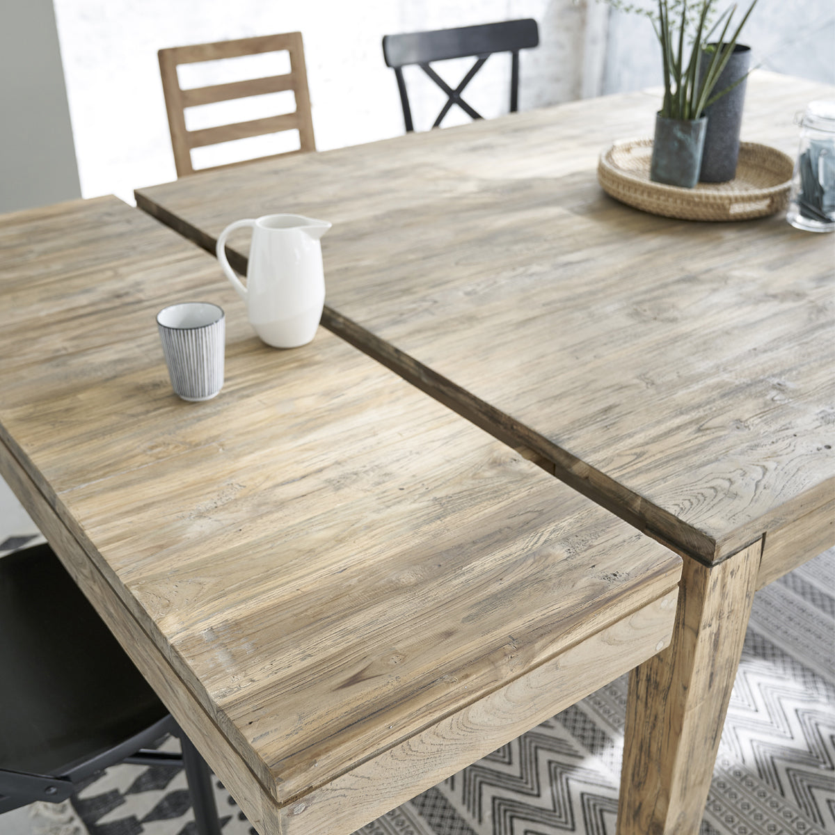 Berah Getah Cargo table extensible teck recyclé 12 pers.