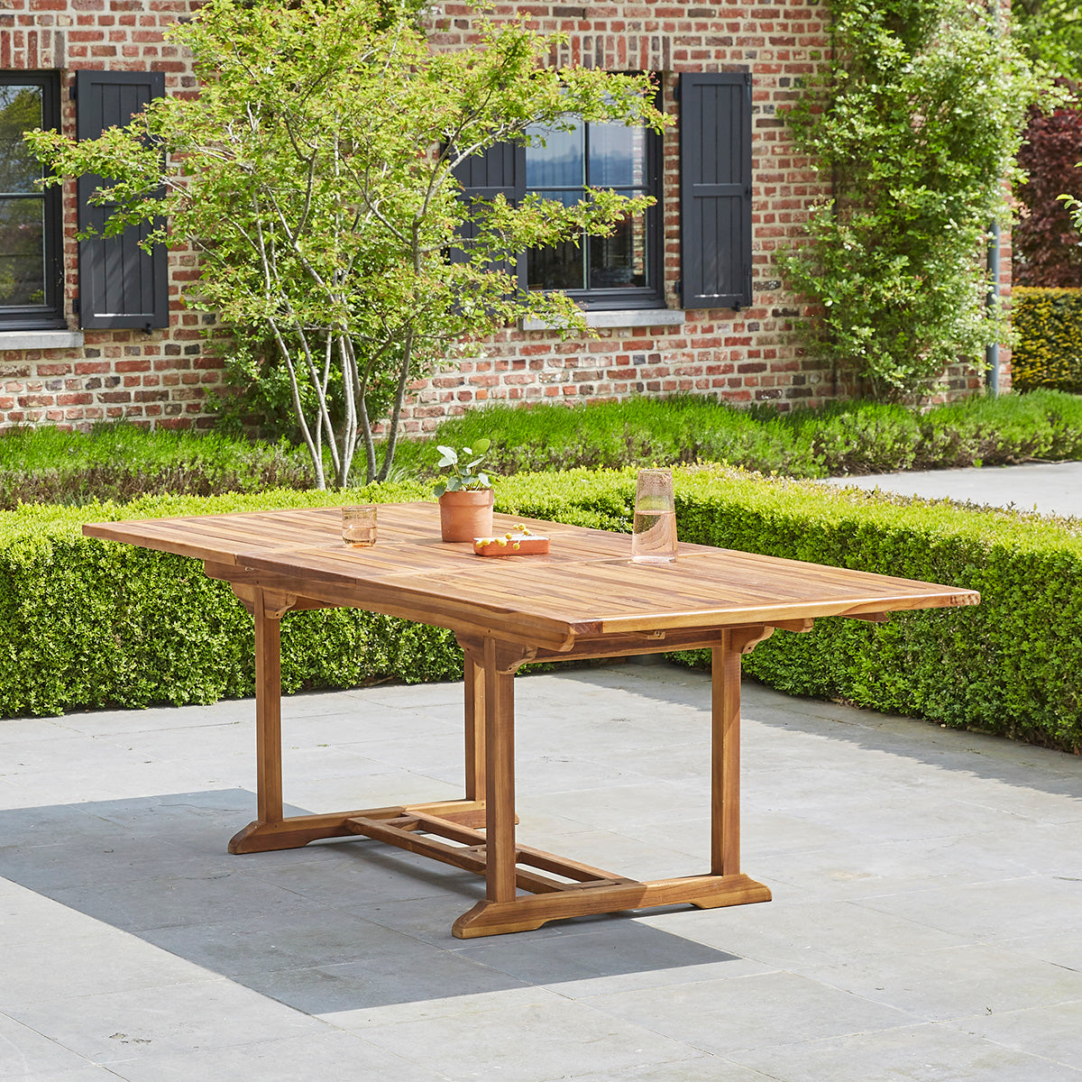 Berah Getah Bali table jardin teck huilé extensible 8/10 pers.