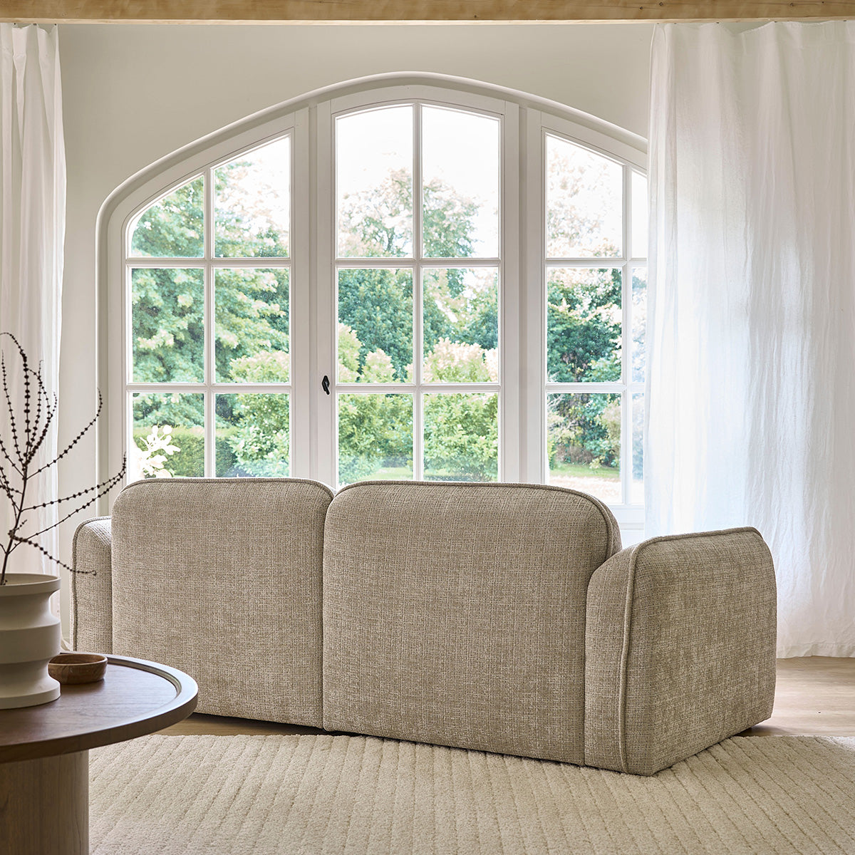 Berah Getah Hector canapé 3 places velours beige cocooning
