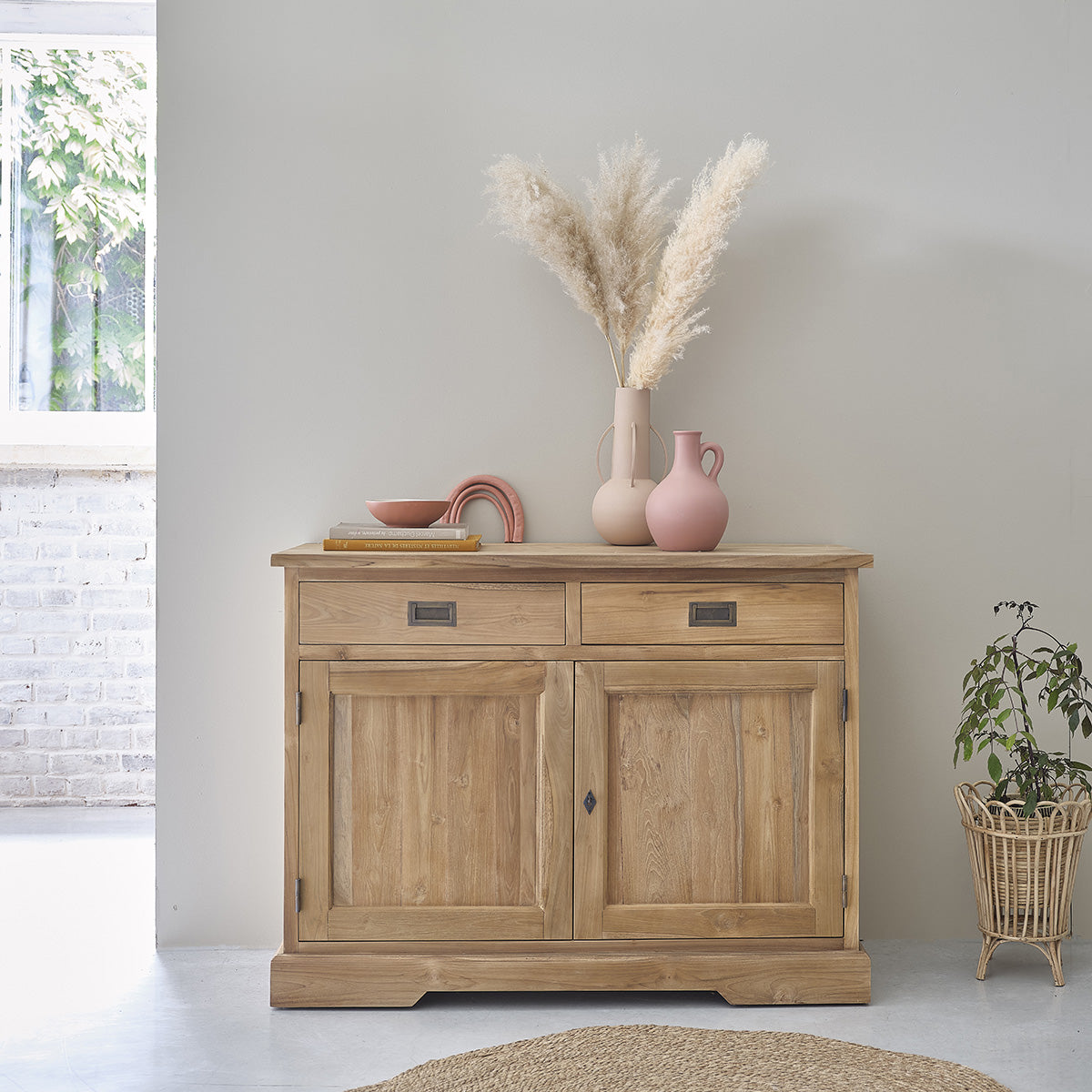 Berah Getah Boston buffet teck massif 120 cm 2 portes