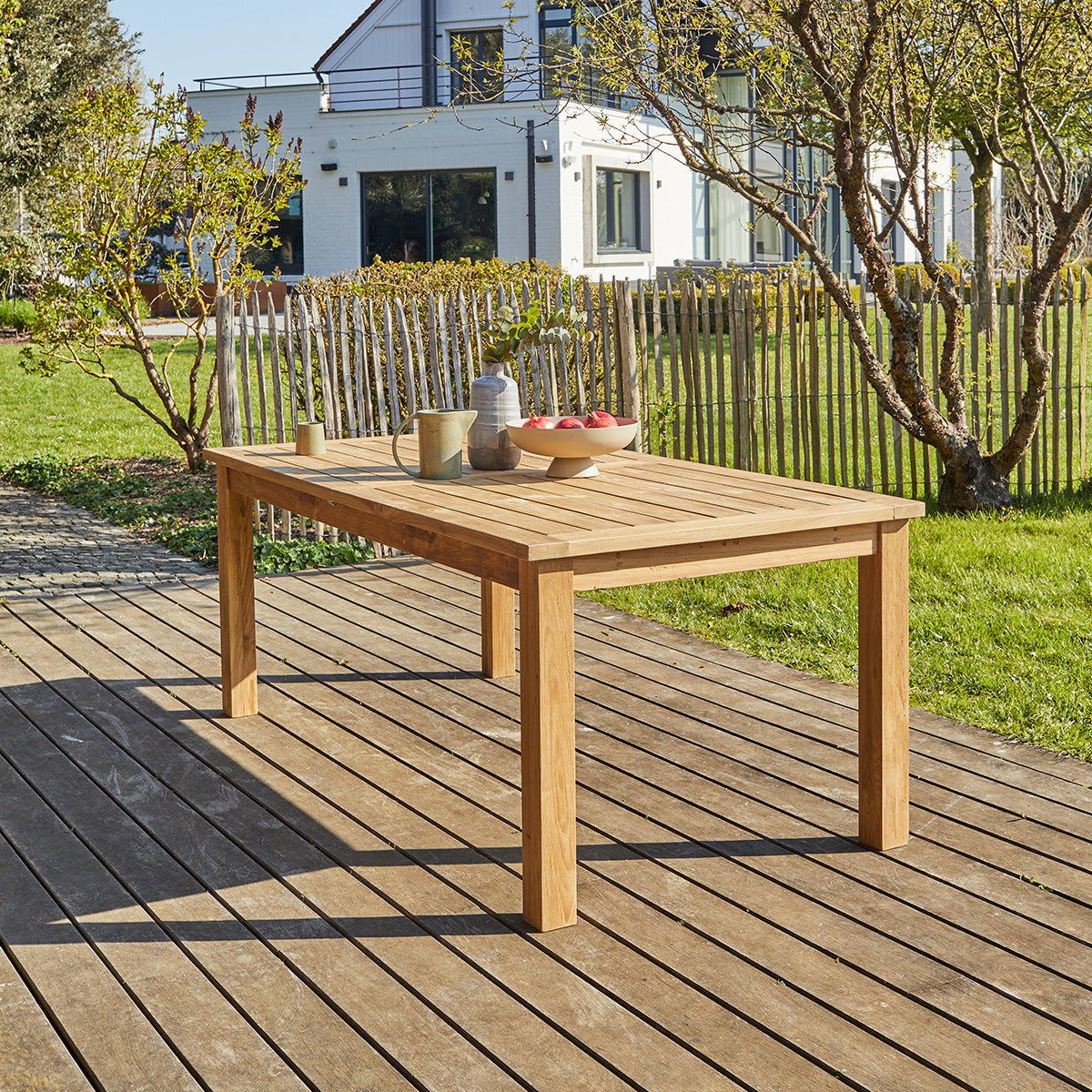 Berah Getah Gabrielle table jardin teck recyclé 8/10 pers.
