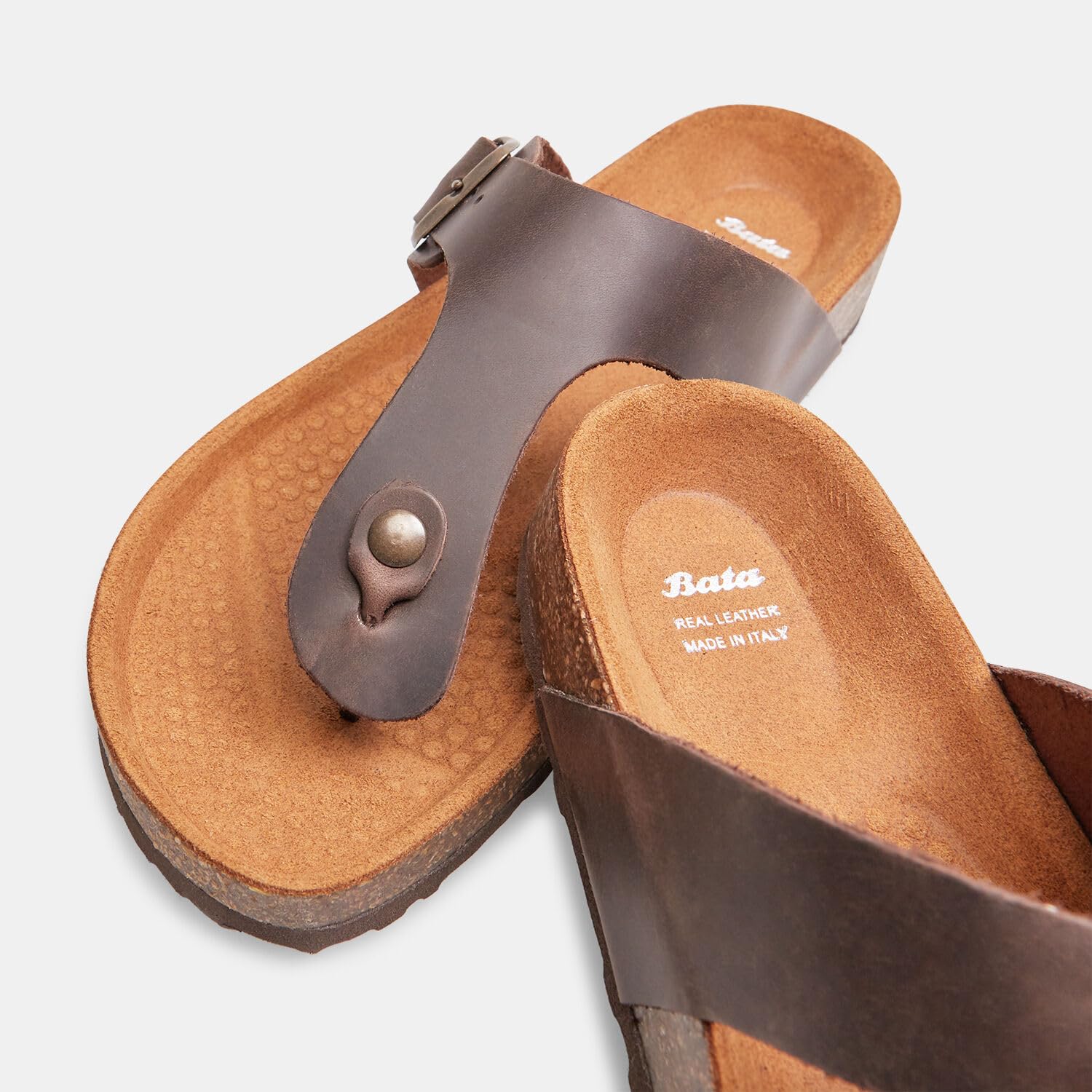 Bata Sandales homme entre-doigt marron été