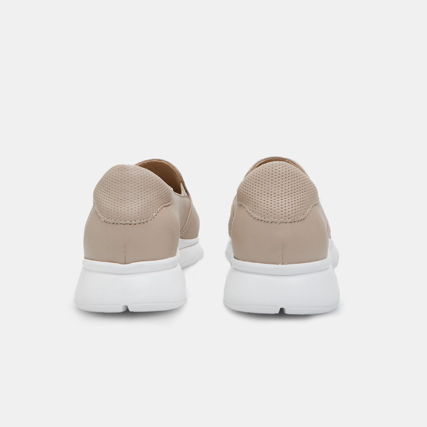 Bata sneakers cuir femme confortables usage quotidien