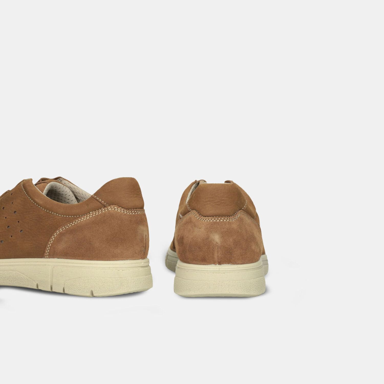 Bata Chaussures à lacets homme nubuck ville