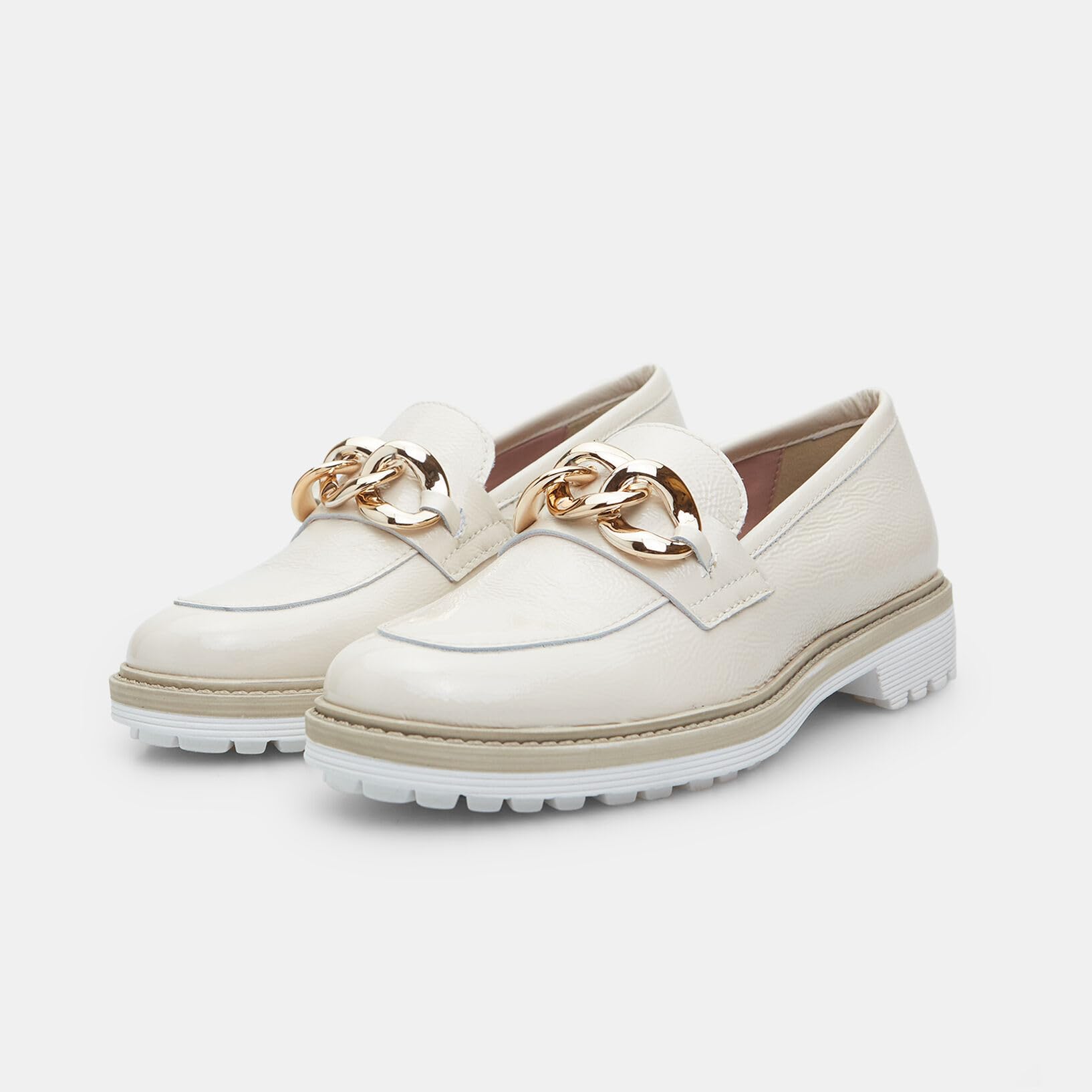 Bata mocassins vernis femme 37 EU semelle track
