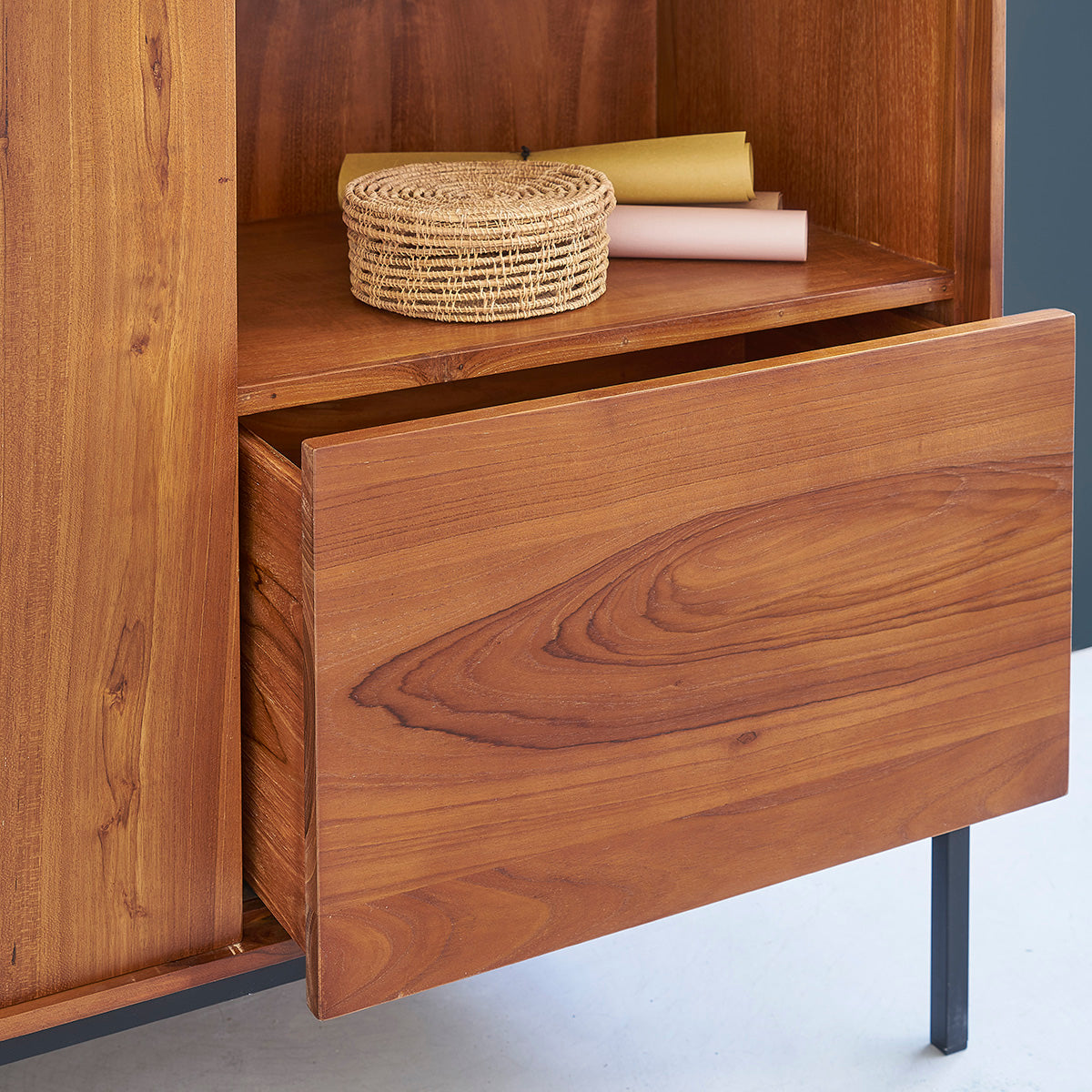 Berah Getah LINA armoire teck métal 110 cm 4 étagères
