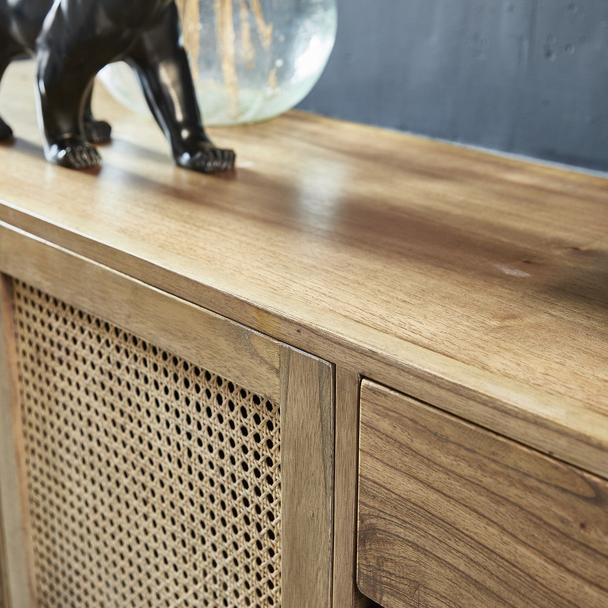Berah Getah Hana commode mindi cannage 175 cm