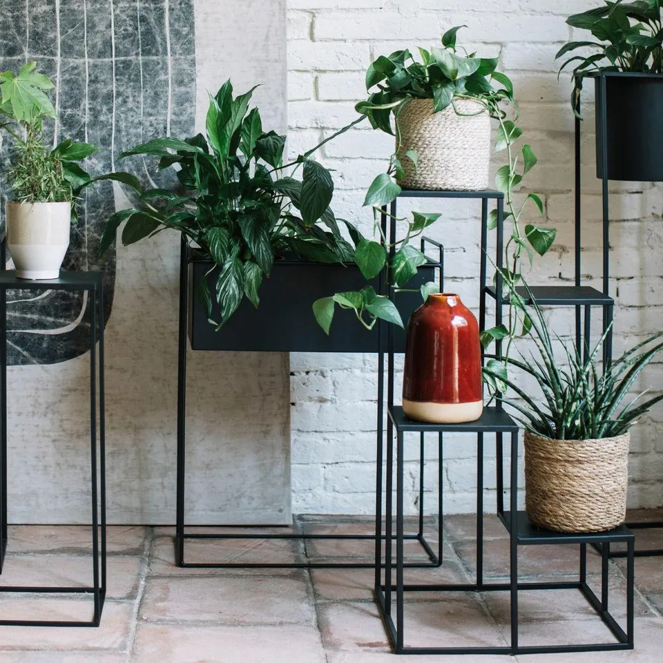 Andrea House Décor support plante métal noir