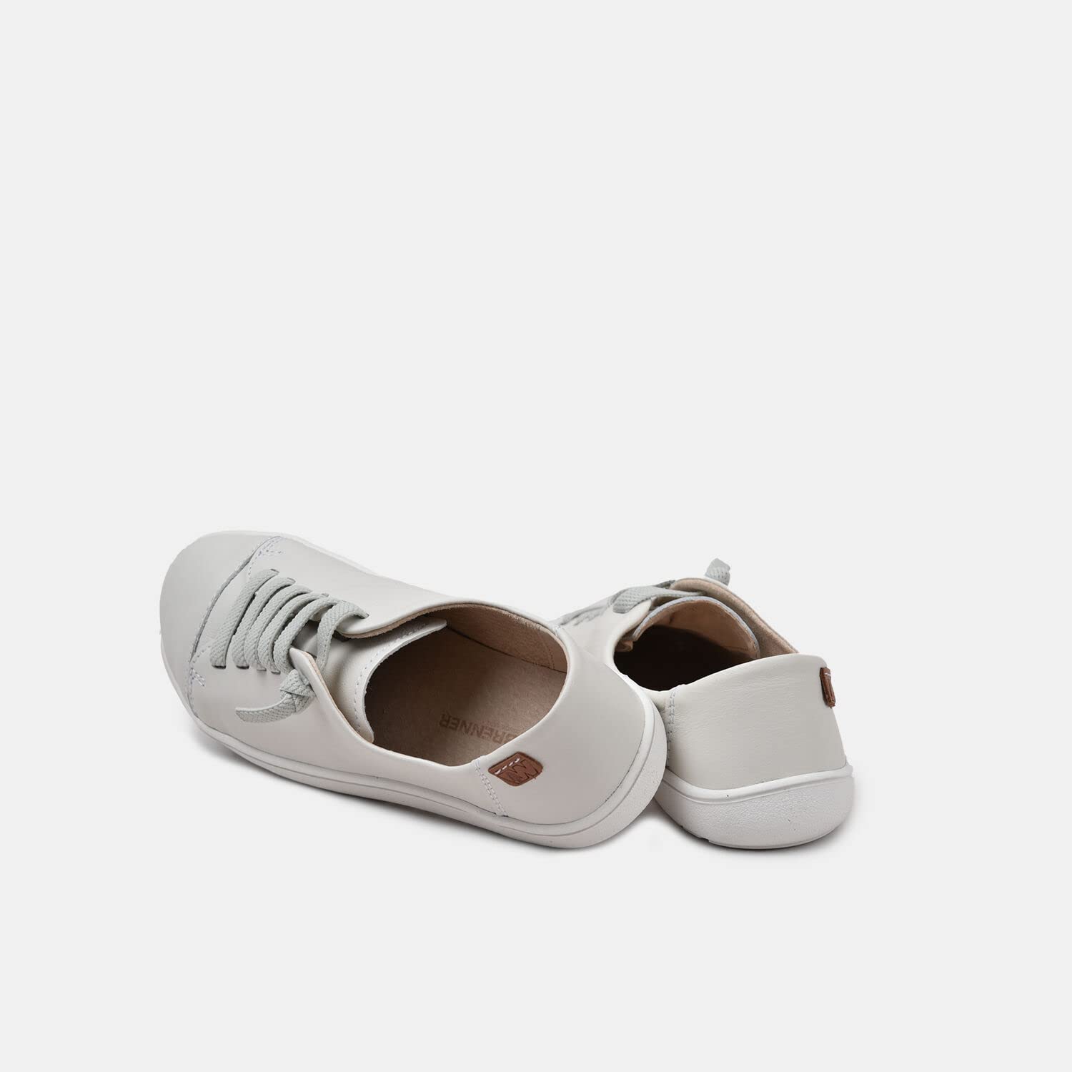 Bata Barefoot sneakers femme cuir confortables