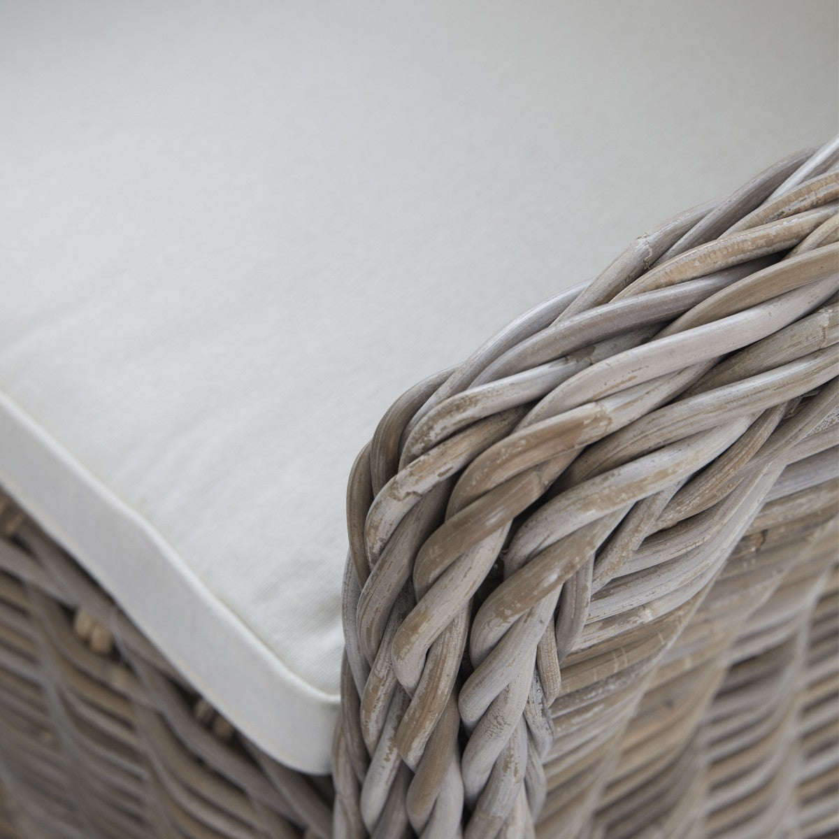 Berah Getah Atlantic fauteuil rotin tressé salon coussin