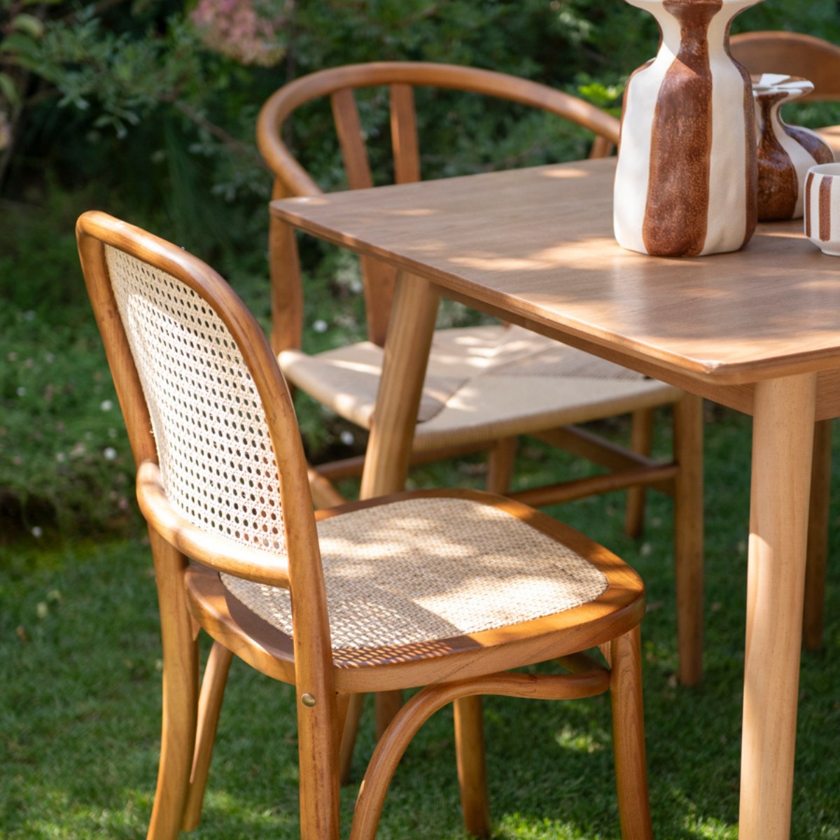 Andrea House Mueble table à manger bois foncé