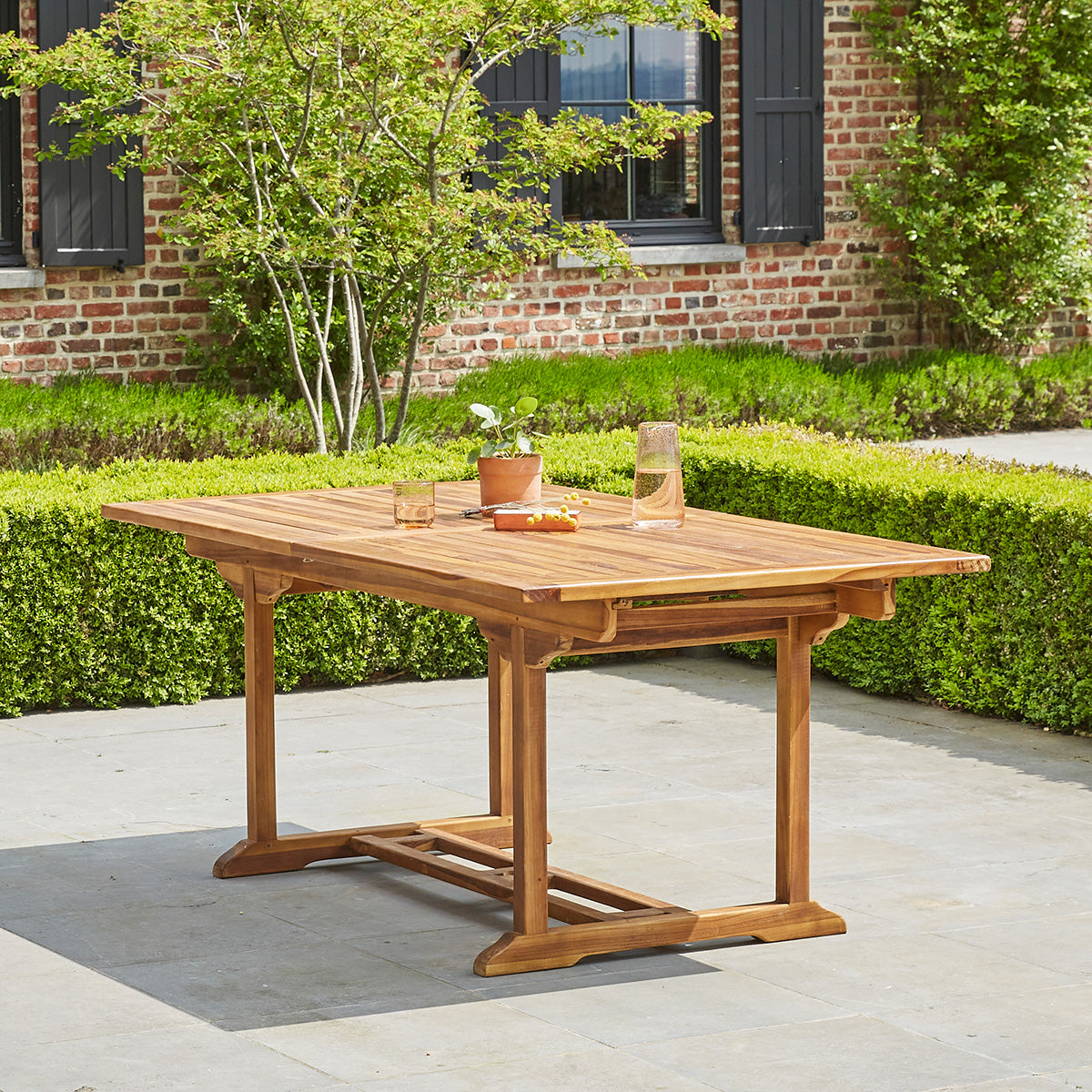 Berah Getah Bali table jardin teck huilé extensible 8/10 pers.