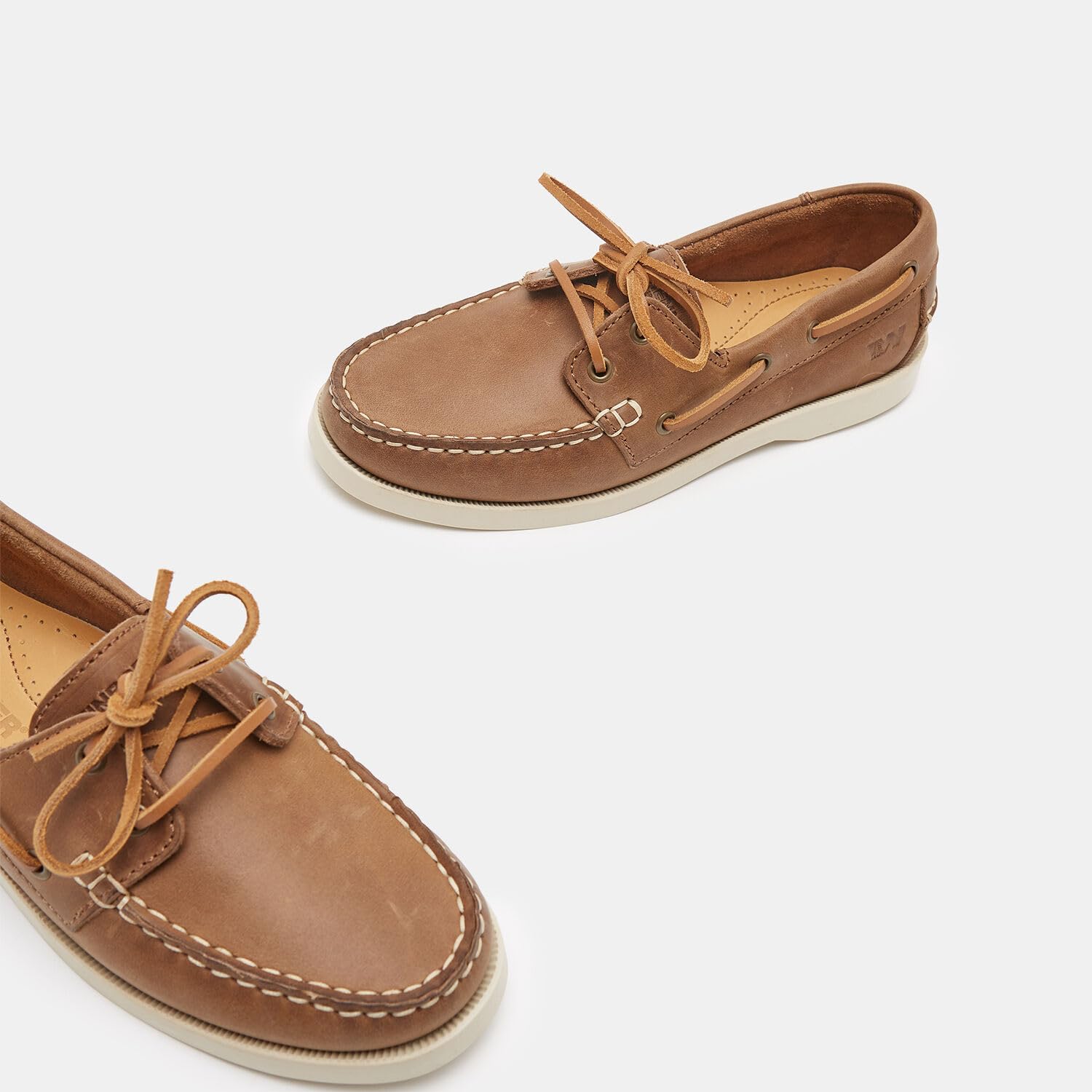 Bata Mocassins cuir femme classique confortable