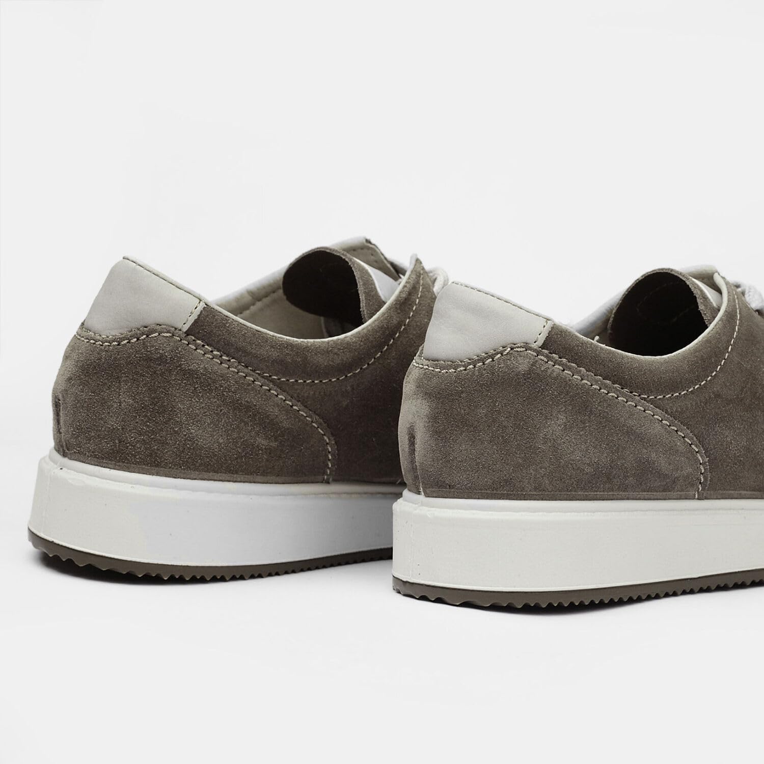 Bata chaussures à lacets homme daim ville