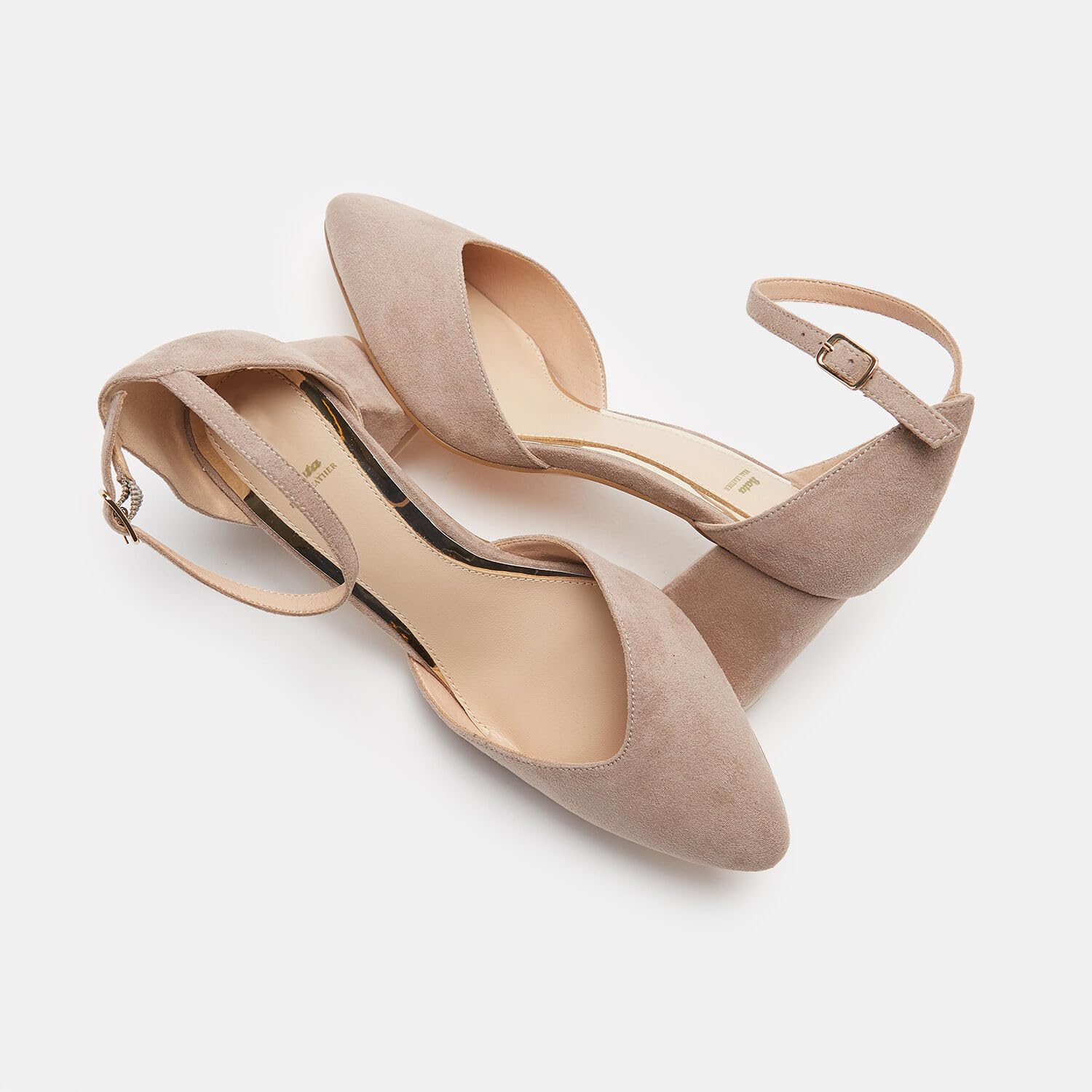 Bata Escarpins pointus talon carré chaussures à talons