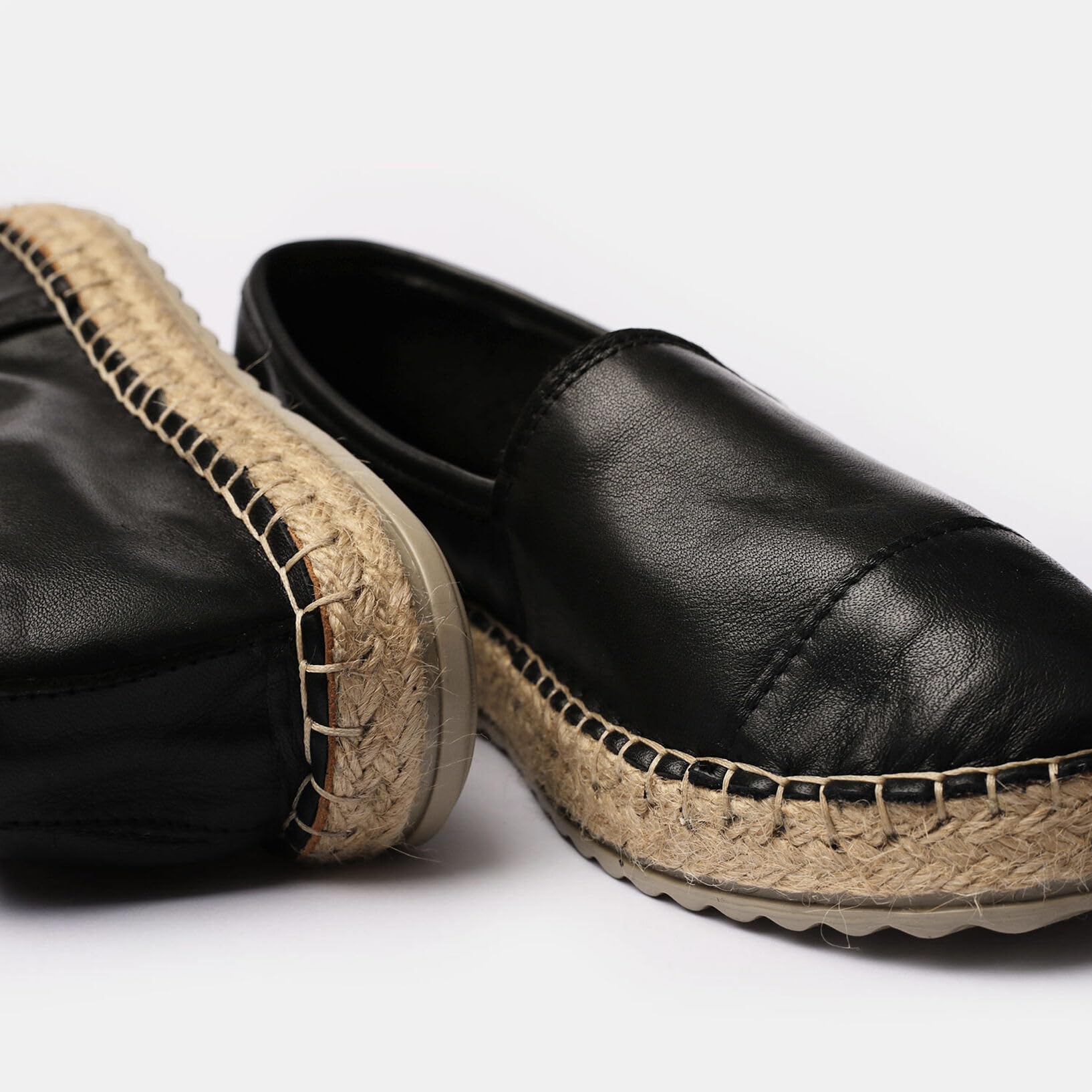 Bata Espadrilles femme cuir plat confort quotidien