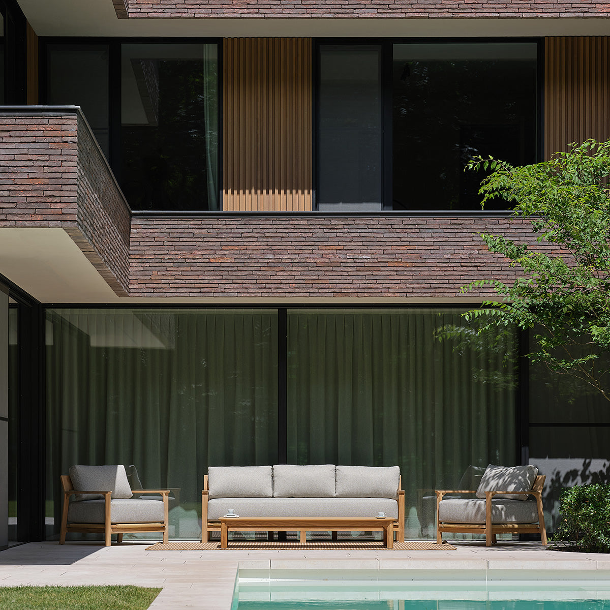 Berah Getah PIANA salon jardin bas teck 5 pers gris
