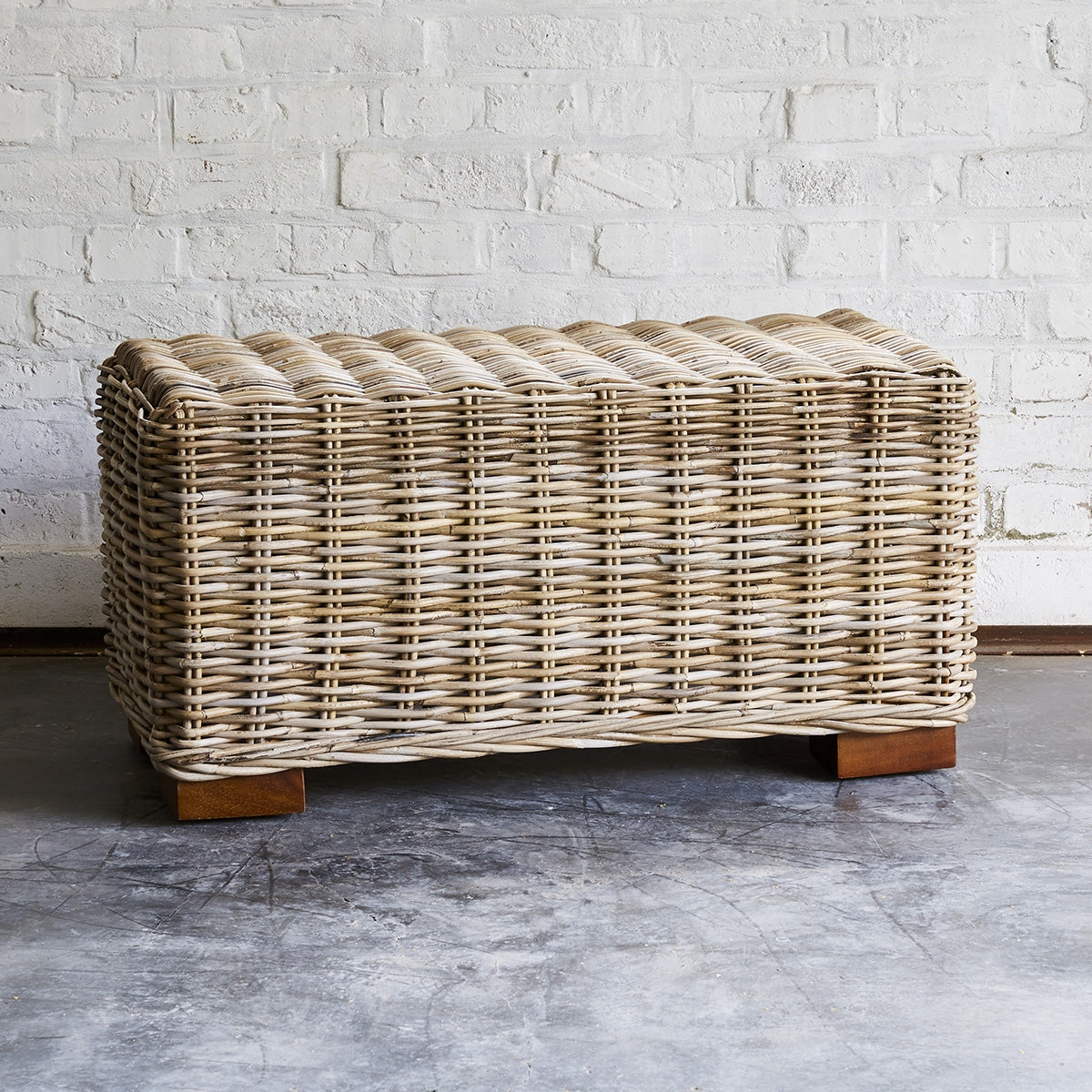 Berah Getah MUSA table basse kubu naturel avec coussin