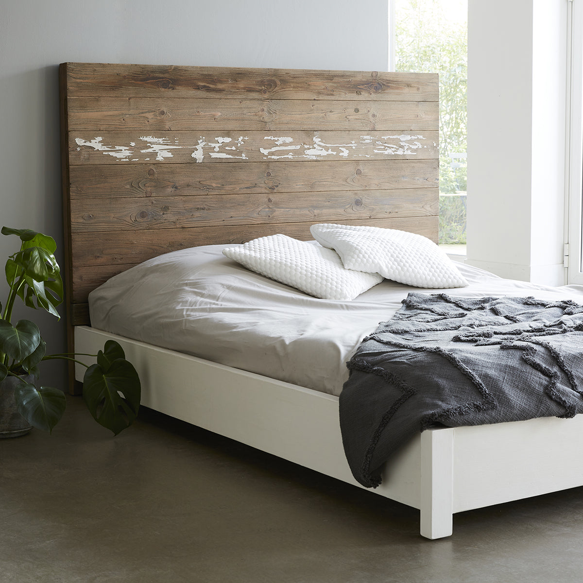 Berah Getah Honfleur lit 160x200 bois recyclé blanc patiné