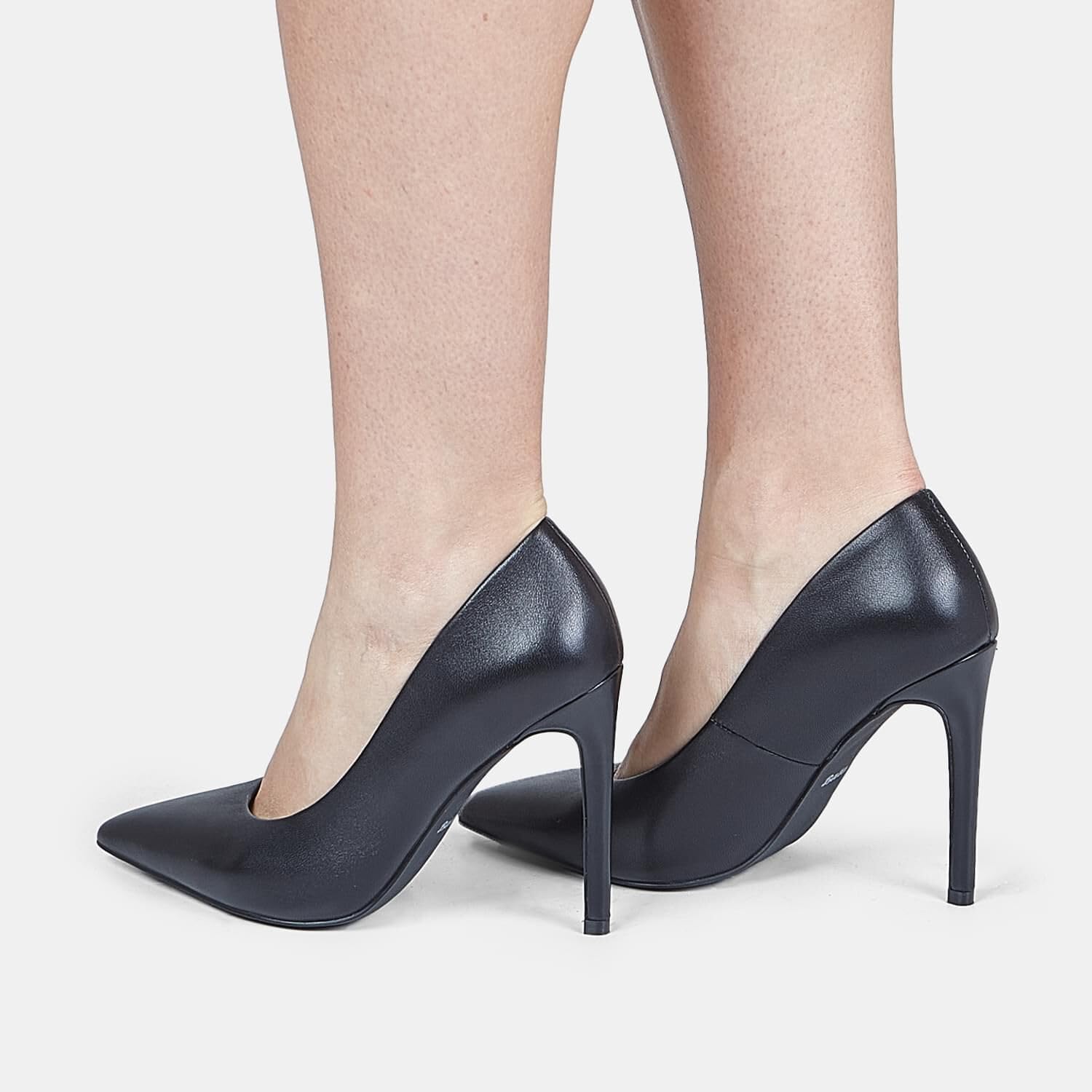 Bata Chaussures à talons escarpins cuir femme confort