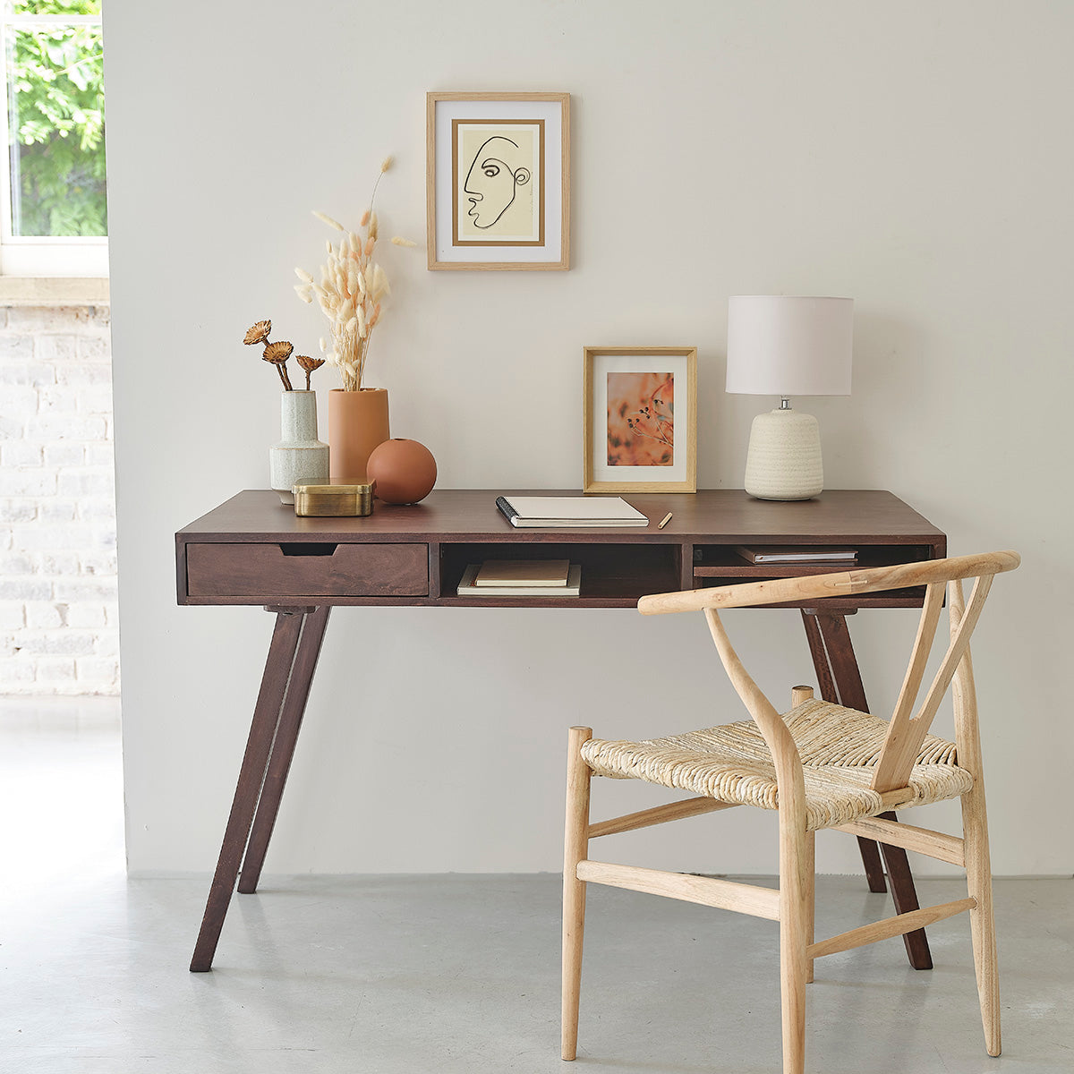 Berah Getah Brune bureau manguier massif 120 cm noyer