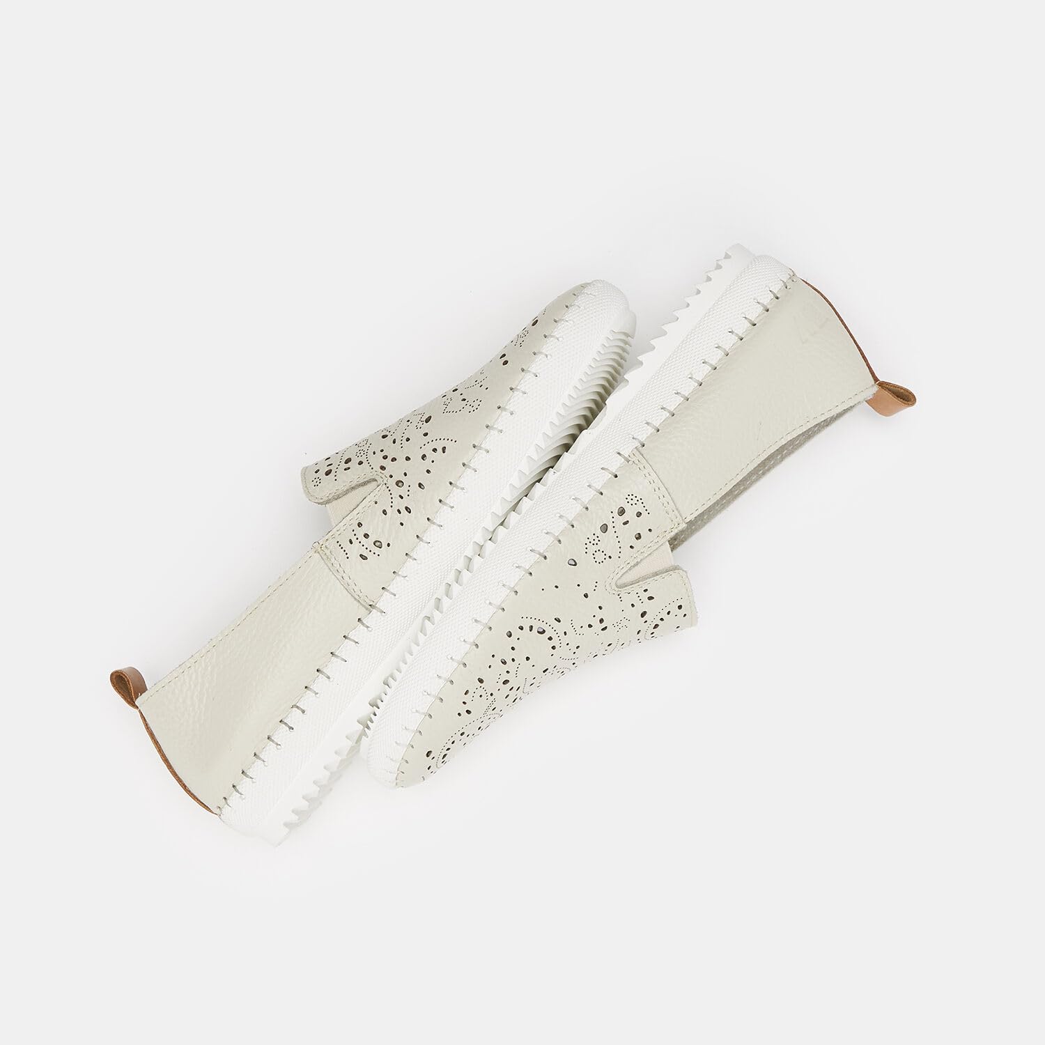 Bata Mocassins Cuir ajouré mocassins femme cuir