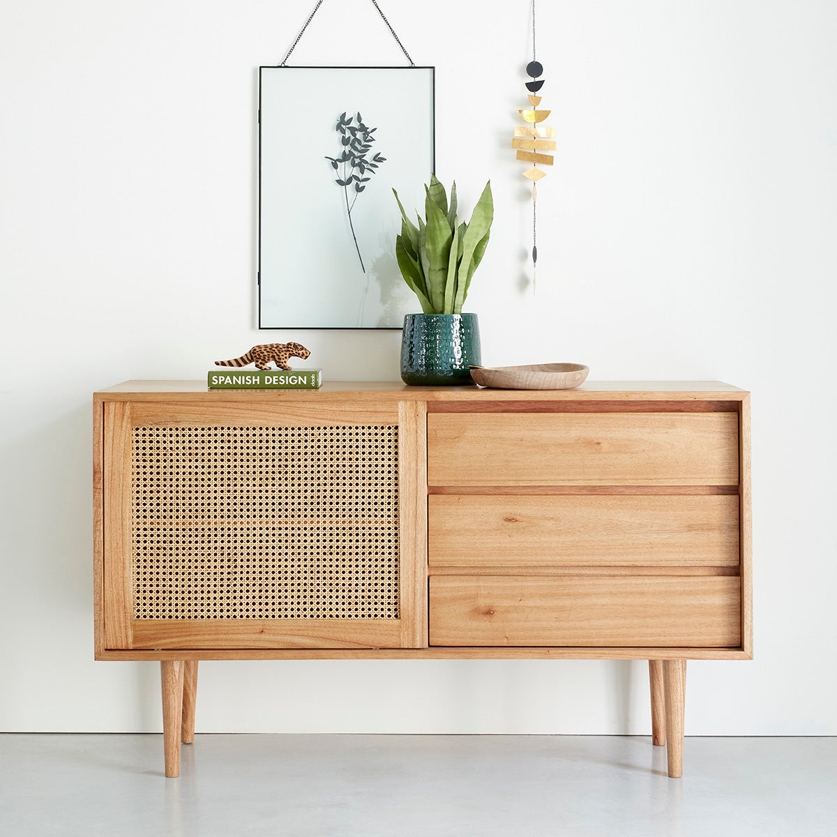Berah Getah Hana commode mindi cannage 135 cm