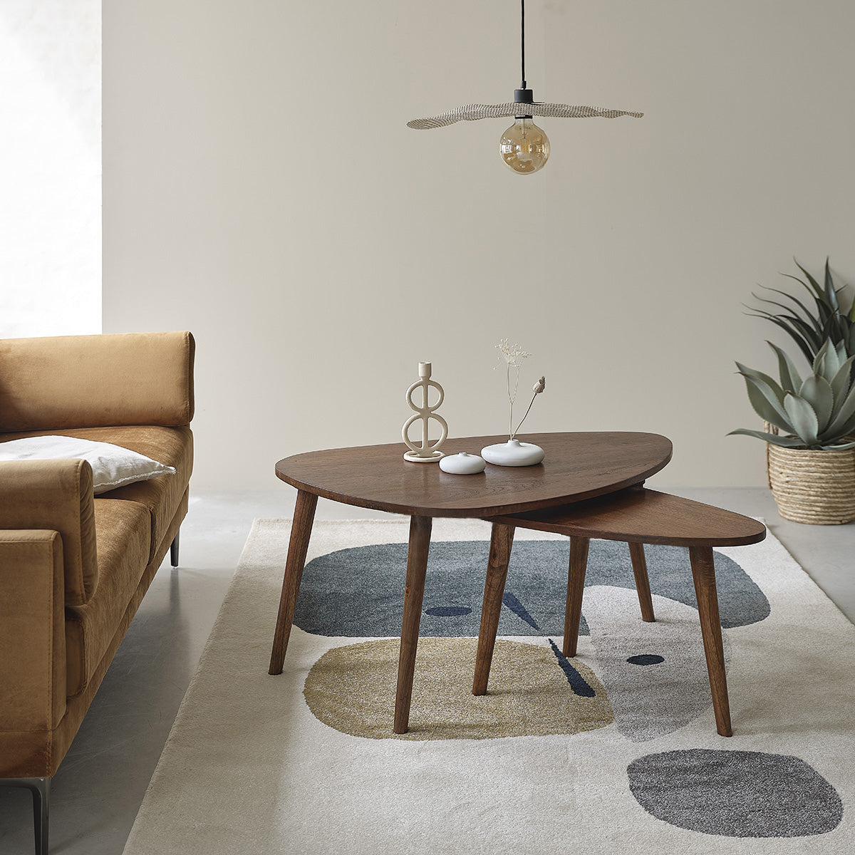 Berah Getah Brune table basse mindi noyer 62 cm