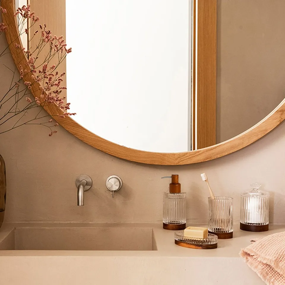 Andrea House distributeur verre acacia salle de bain