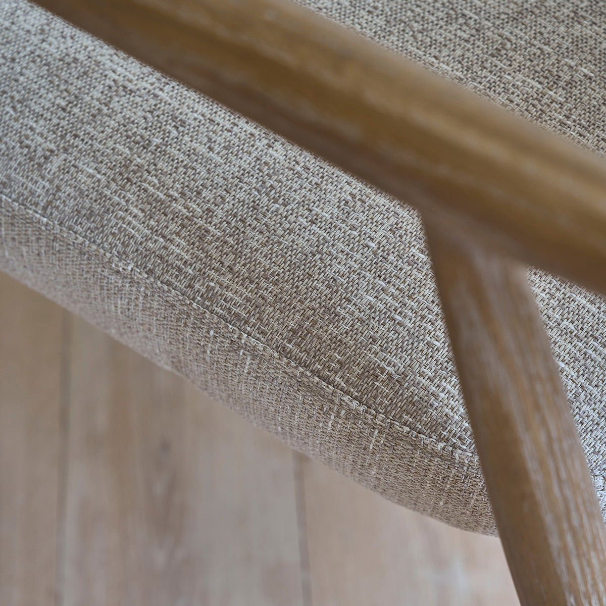 Berah Getah Salon fauteuil chêne tissu beige chiné