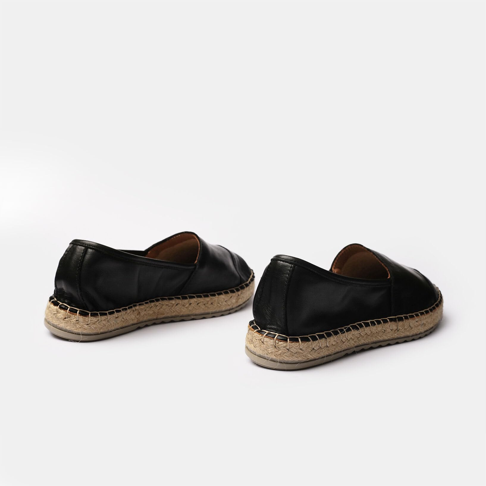 Bata Espadrilles femme cuir plat confort quotidien