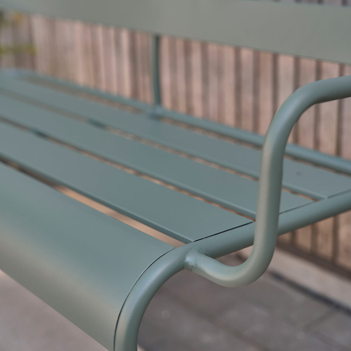 Berah Getah Zéphir banc vert 118 cm en aluminium