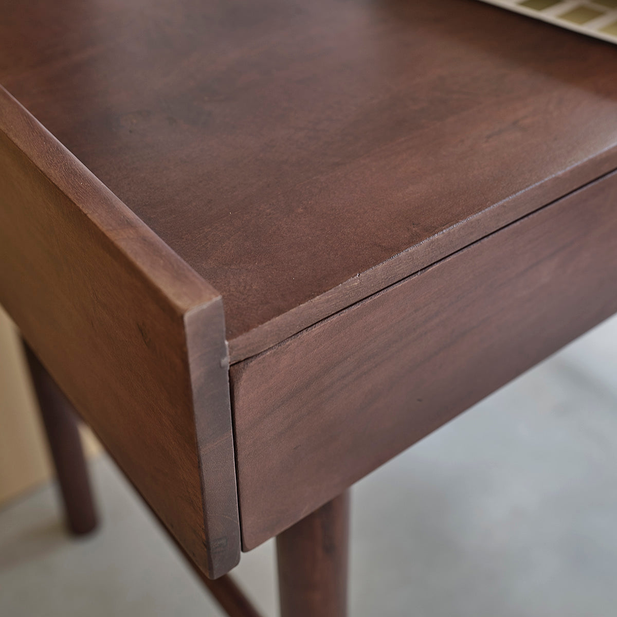 Berah Getah Cameron bureau bois 125 cm manguier 2 tiroirs