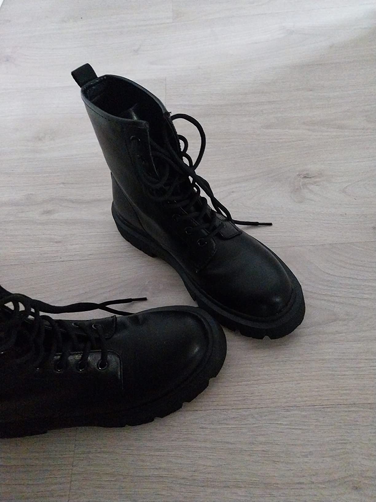 Bata Bottes Femme Effet Cuir Semelle Crantée