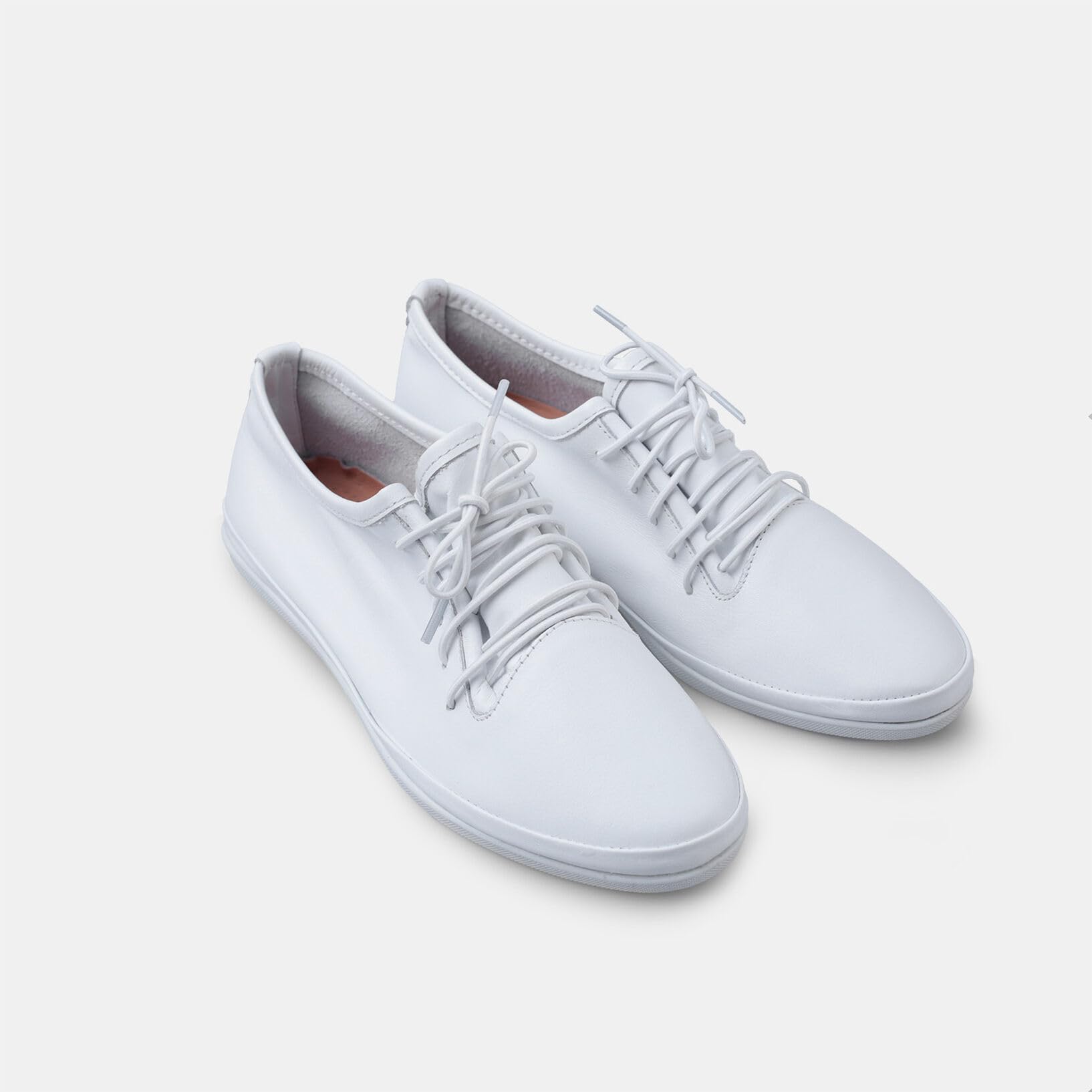 Bata Chaussures à lacets cuir femme plates ville