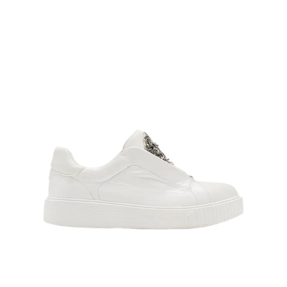 Bata Sneakers effet cuir décor bijou baskets femme