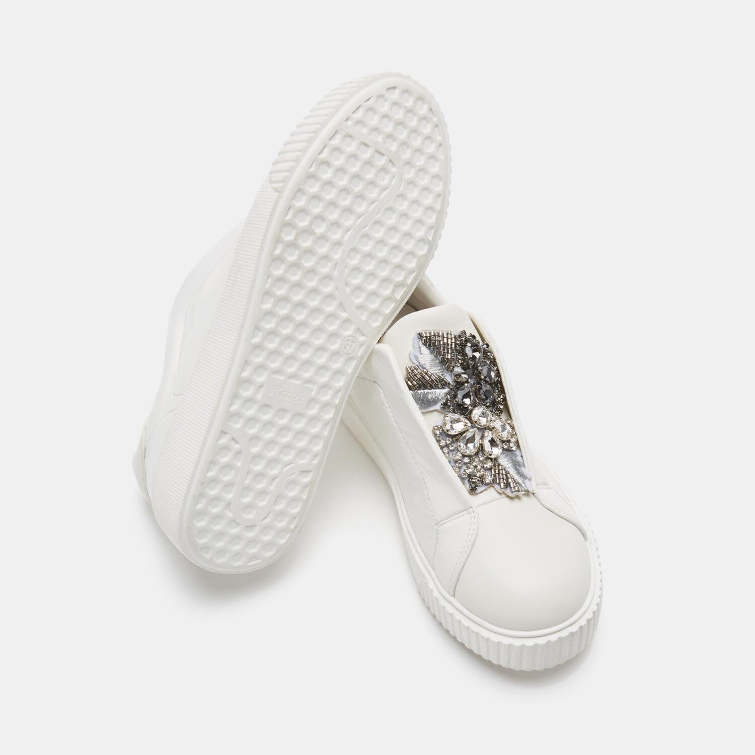 Bata Sneakers effet cuir décor bijou baskets femme