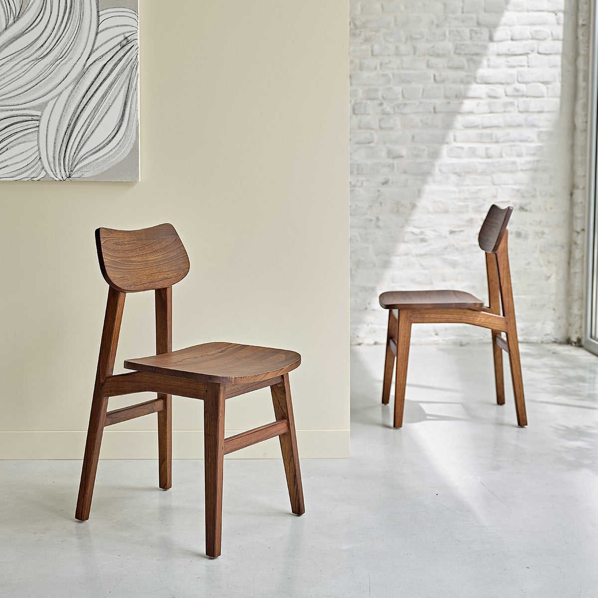 Berah Getah Milo chaise bois noyer lot de 2