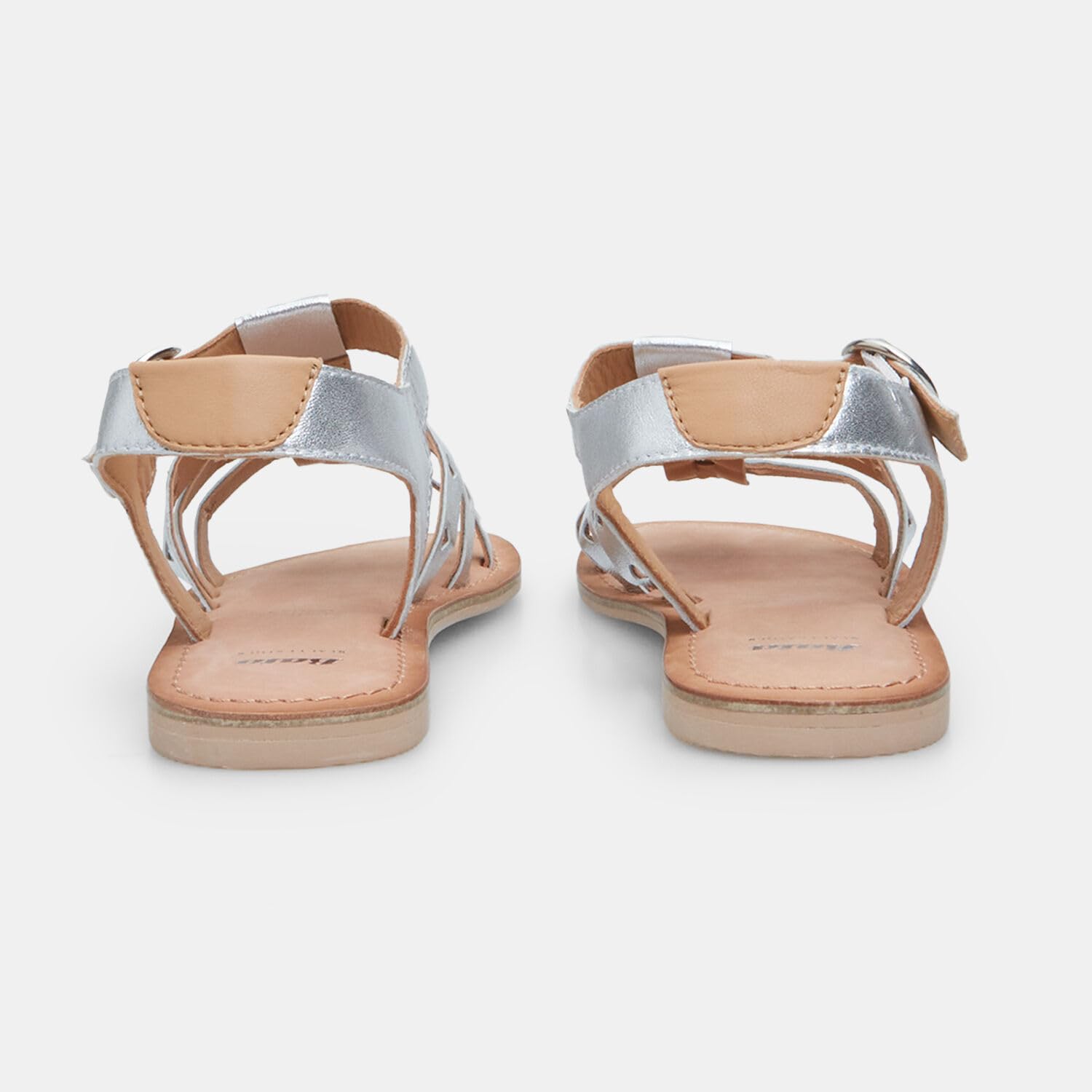 Bata sandales fille cuir T-bar argent coeurs