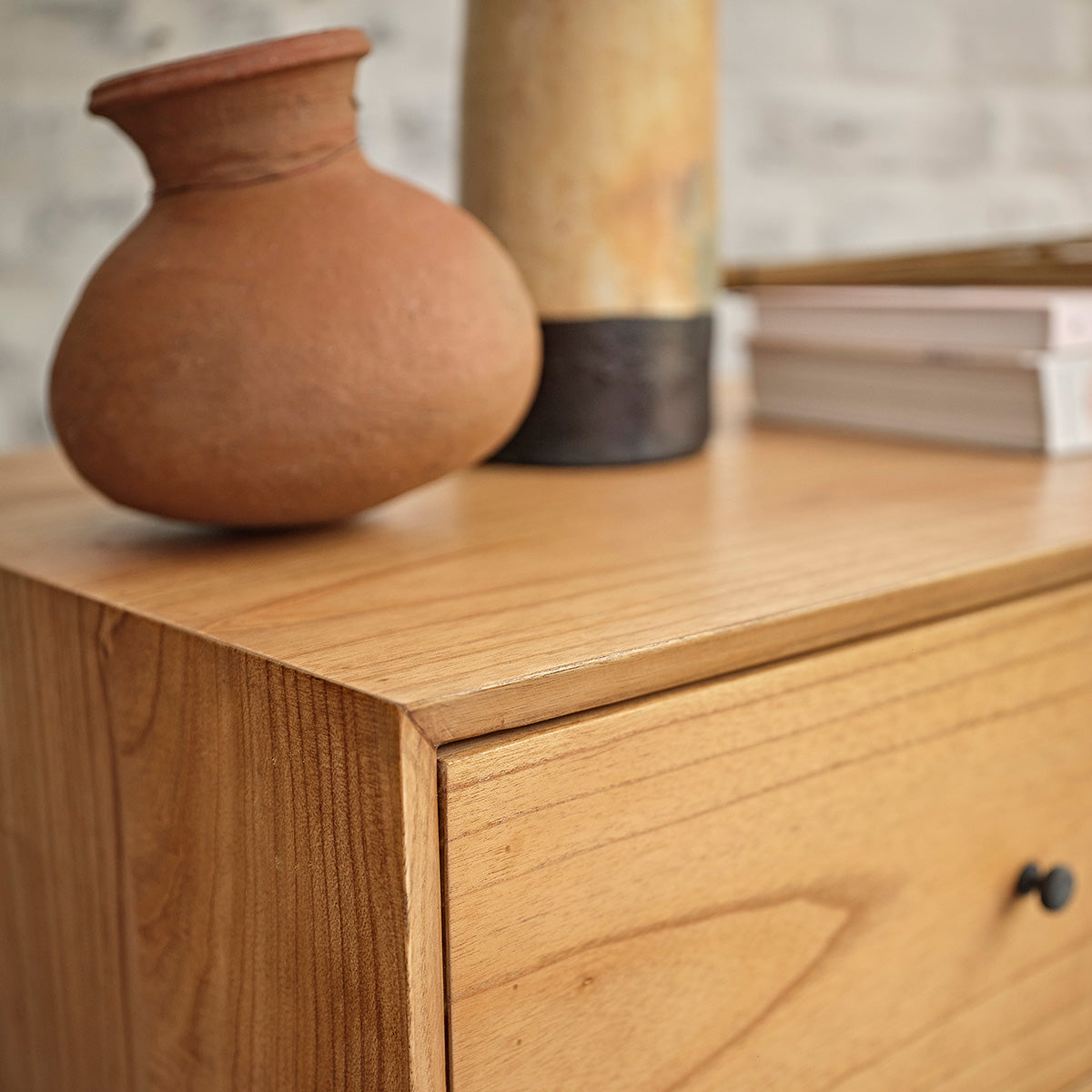 Berah Getah PIA armoire mindi massif 160 cm 5 tiroirs