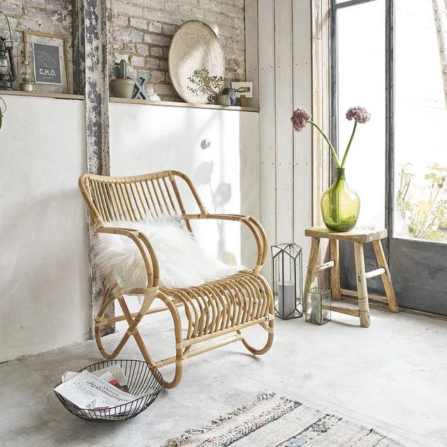 Berah Getah Paola fauteuil rotin cosy intérieur