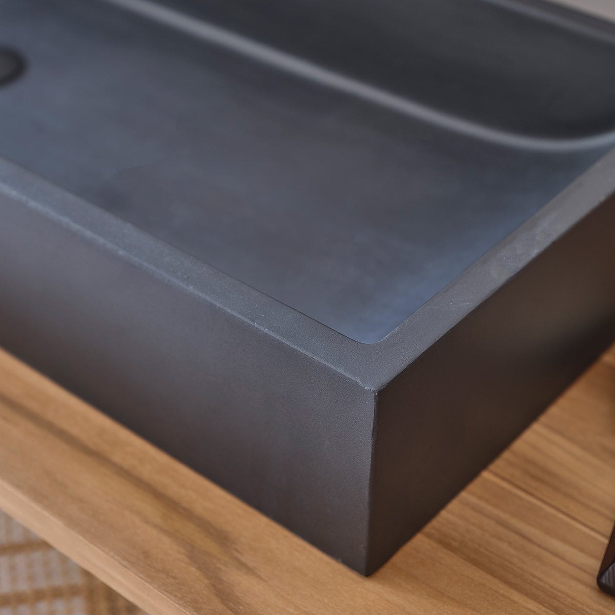 Berah Getah Olia vasque béton 100 cm noire