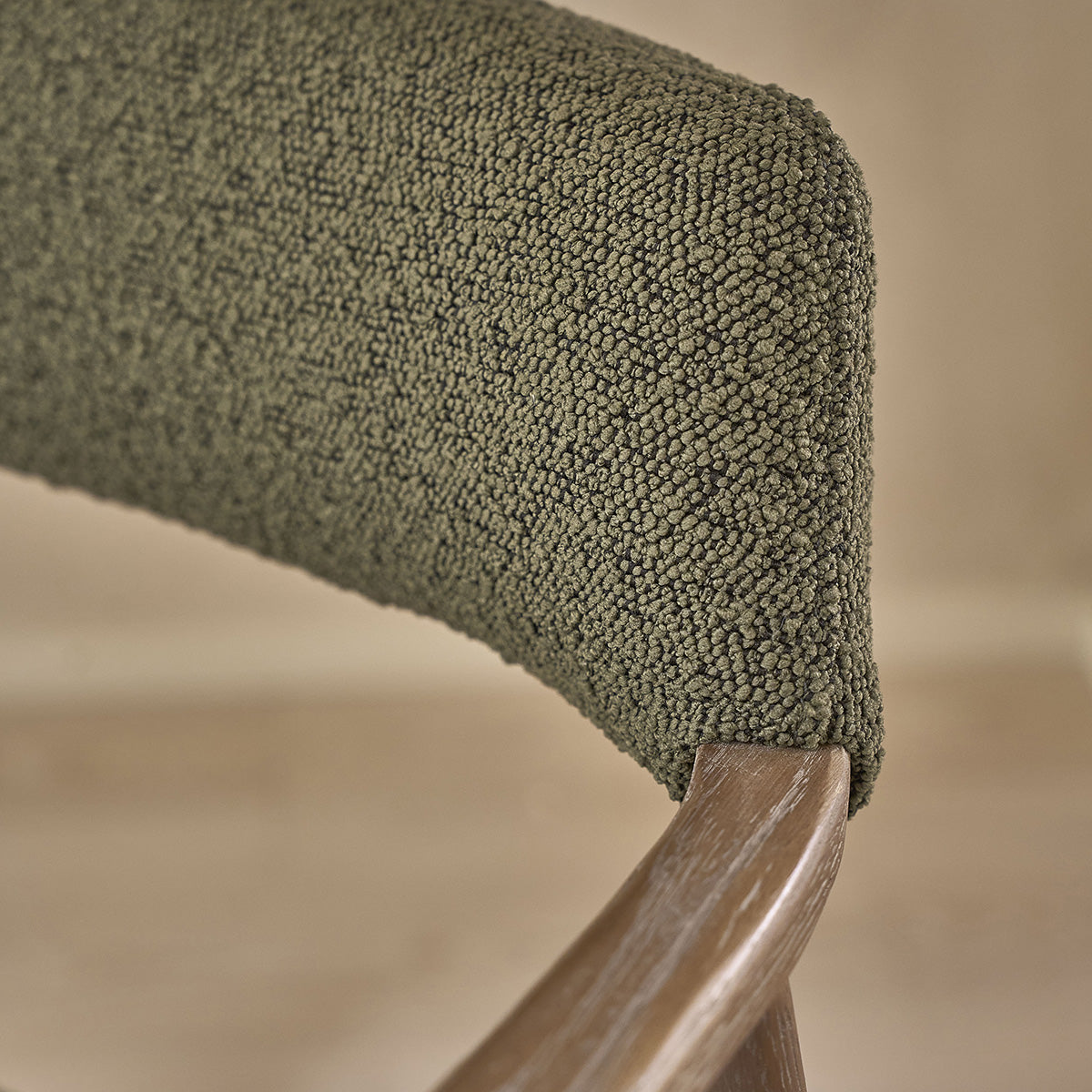 Berah Getah Luisa chaise chêne bouclette kaki