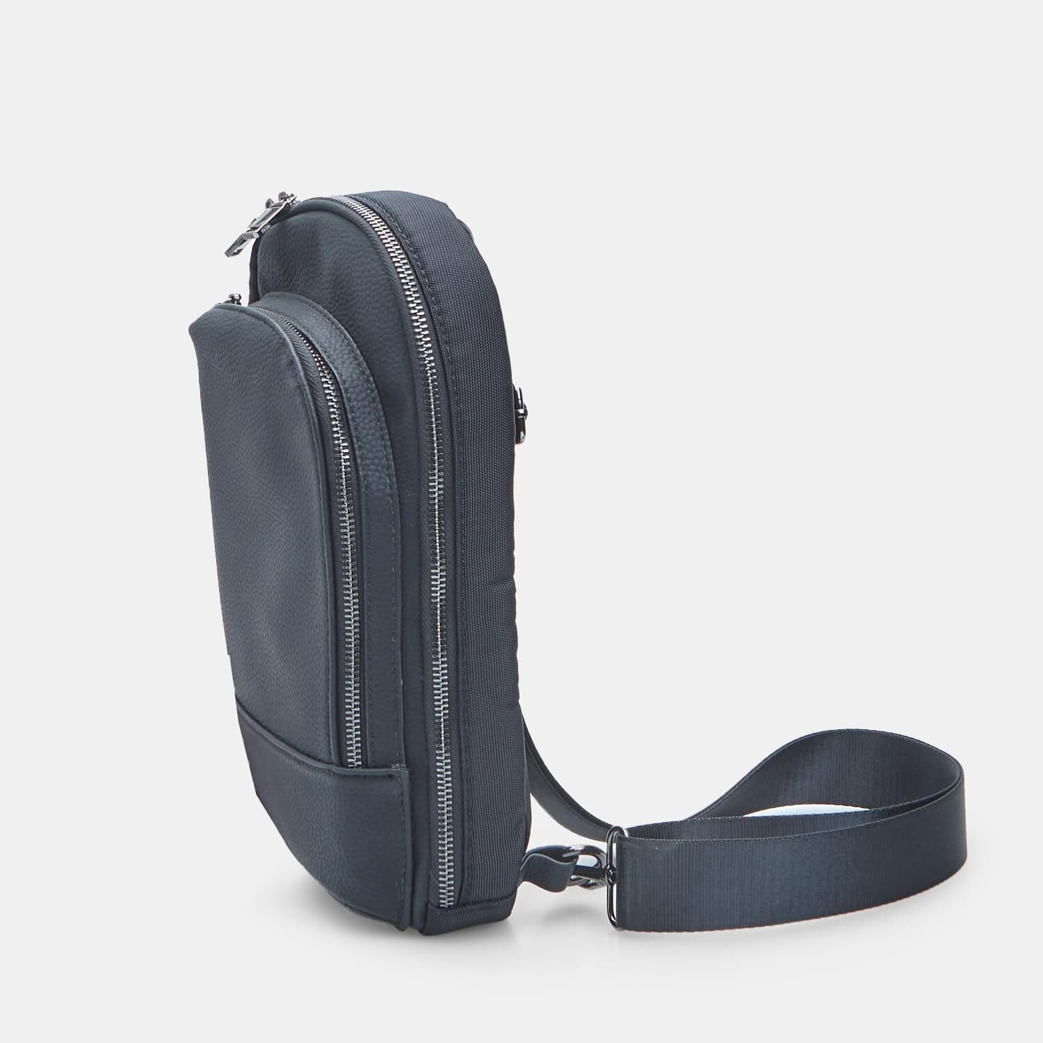 Bata sac bandoulière homme pratique élégant