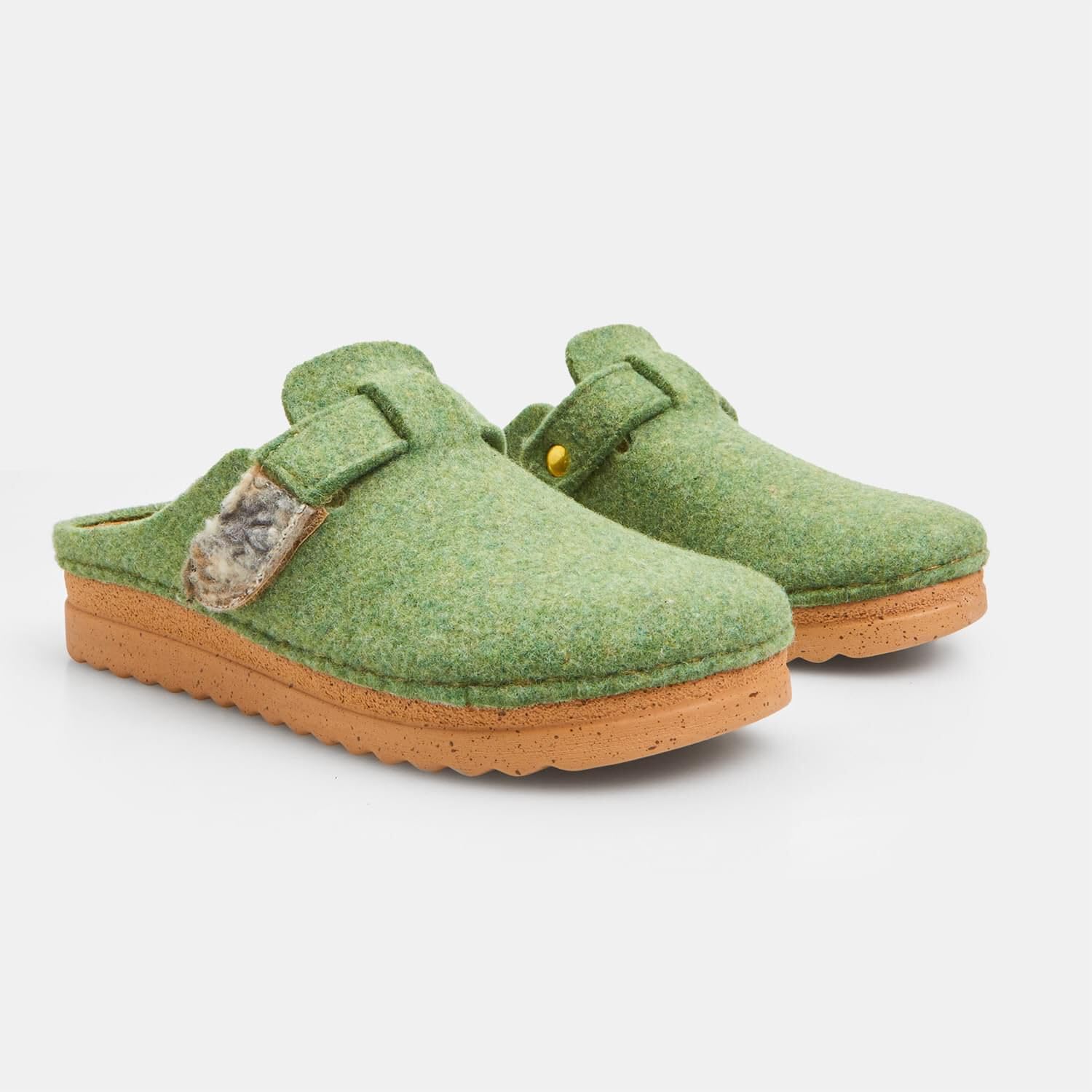 Bata Weinbrenner chaussons femme slip on confort