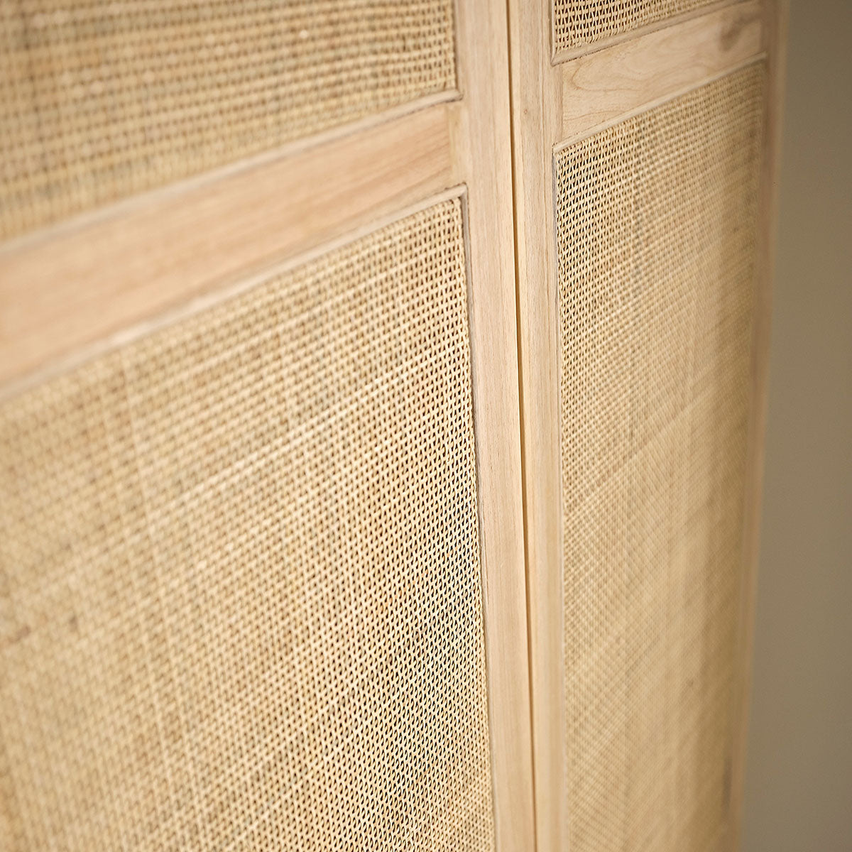 Berah Getah Maël armoire mindi cannage 90 cm