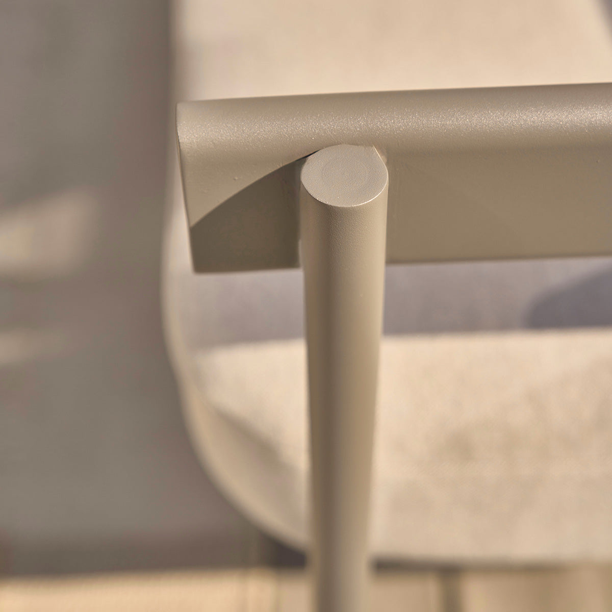 Berah Getah Alvar salon de jardin aluminium bas grège
