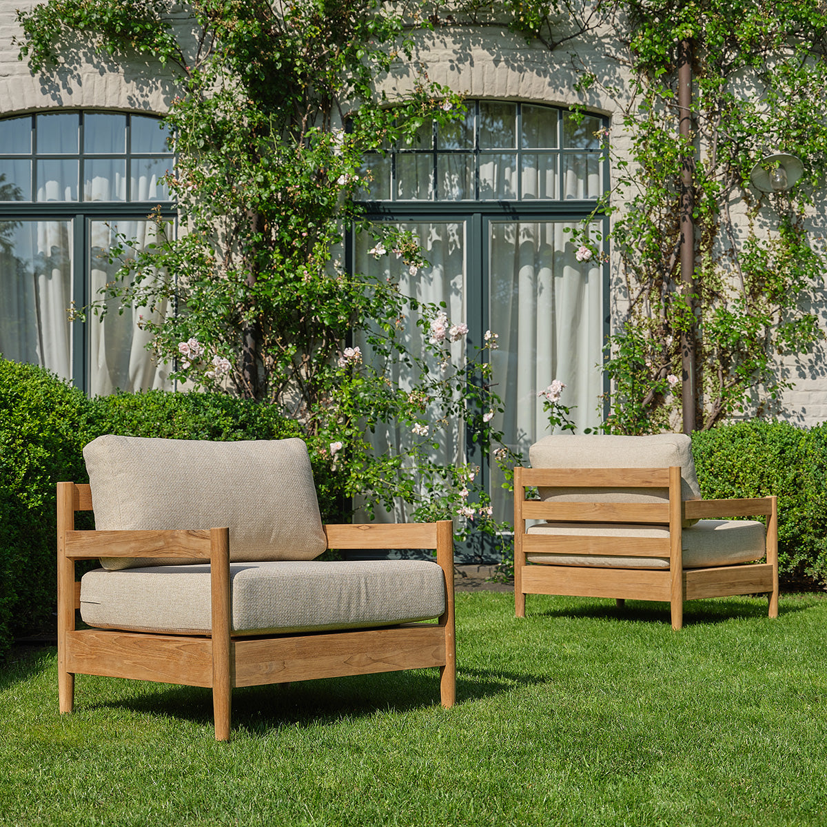 Berah Getah Calvi fauteuil jardin bas teck coussin beige 1 place